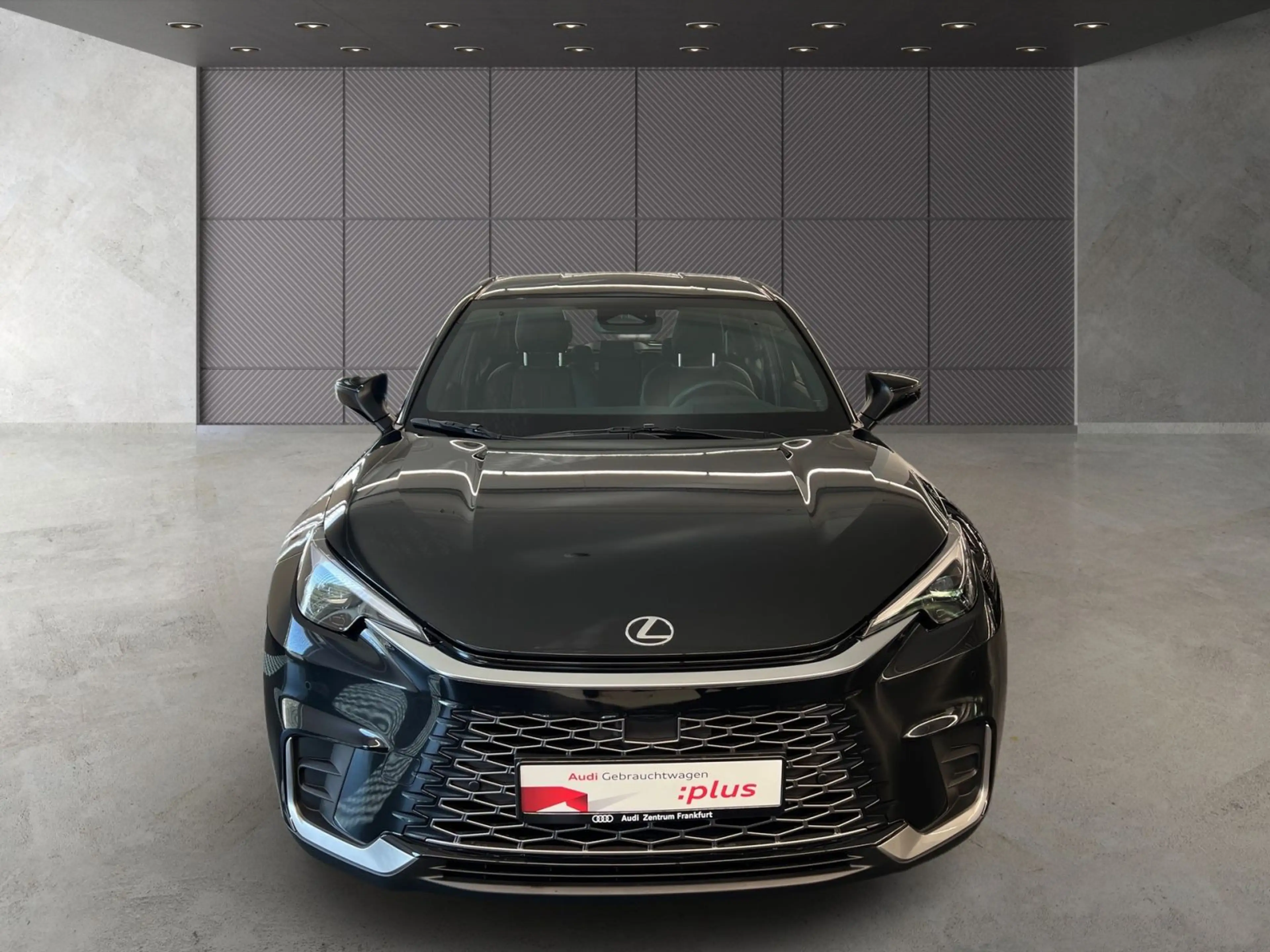 Lexus LBX 1.5 Hybrid Elegant Black Edition Bluetooth D — photo 3