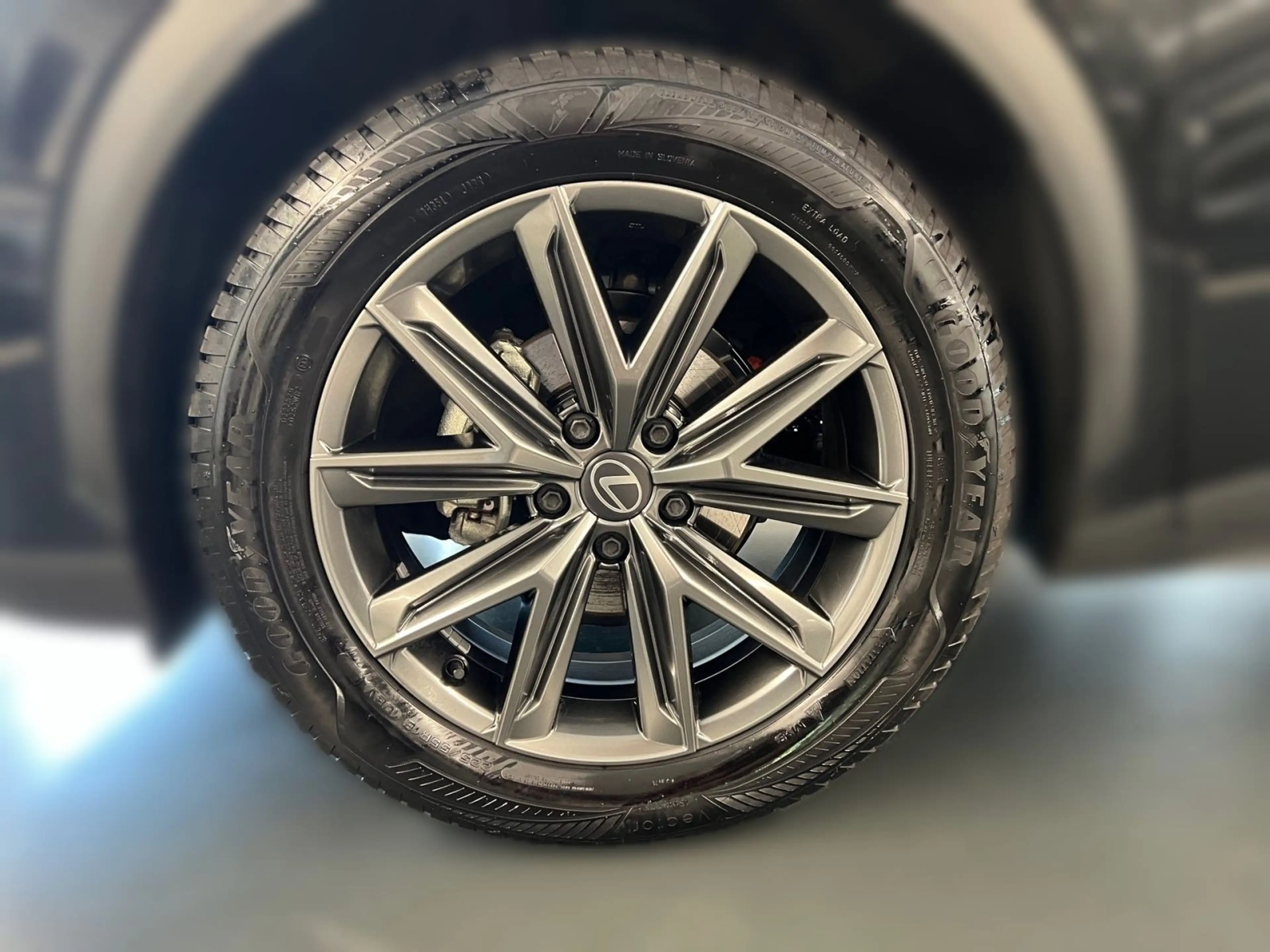 Lexus LBX 1.5 Hybrid Elegant Black Edition Bluetooth D — photo 4