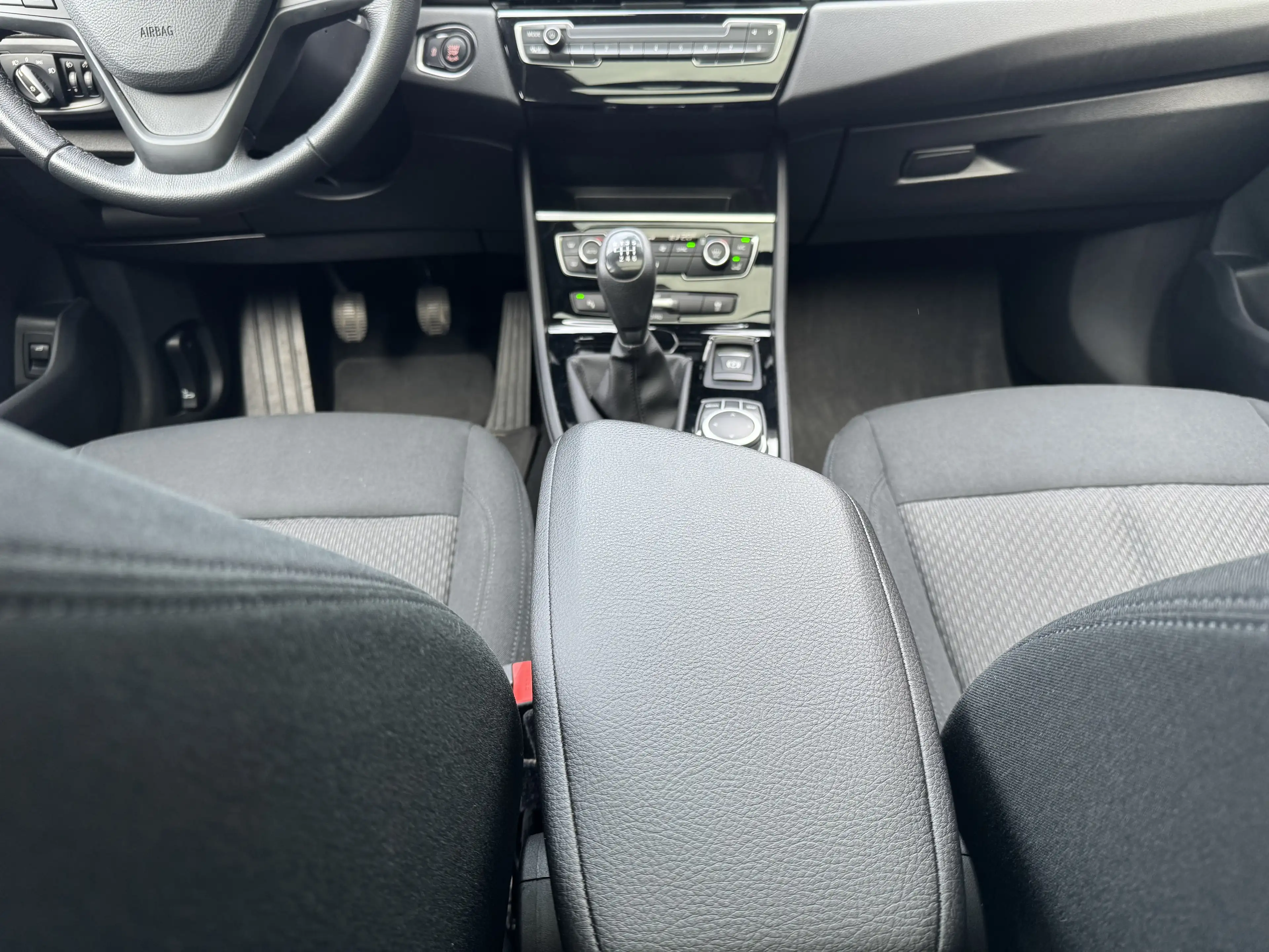 BMW 216 Active Tourer 1.5 Benzine + Panoramisch dak — photo 10