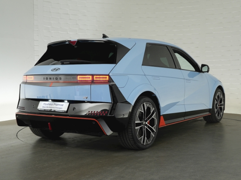 Hyundai IONIQ 5 84kWh 4WD+VOLL LED+360 GRAD KAMERA+NAVI+SPORTSITZE — photo 2