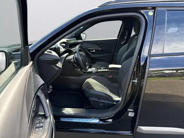 Peugeot 2008 view 13