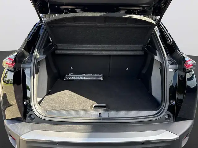 Peugeot 2008 view 9