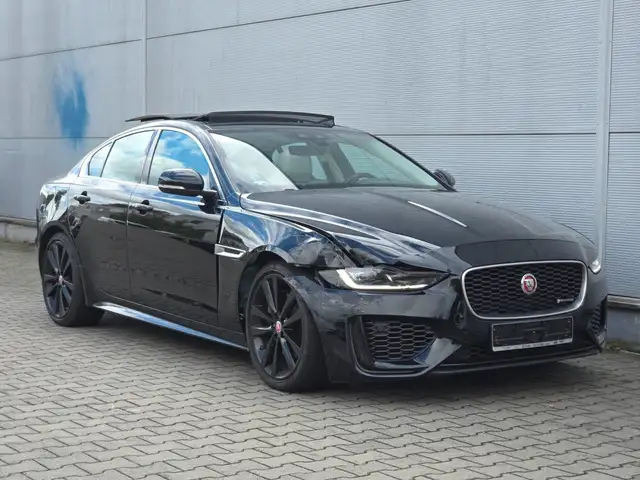 Jaguar XE S R-Dynamic