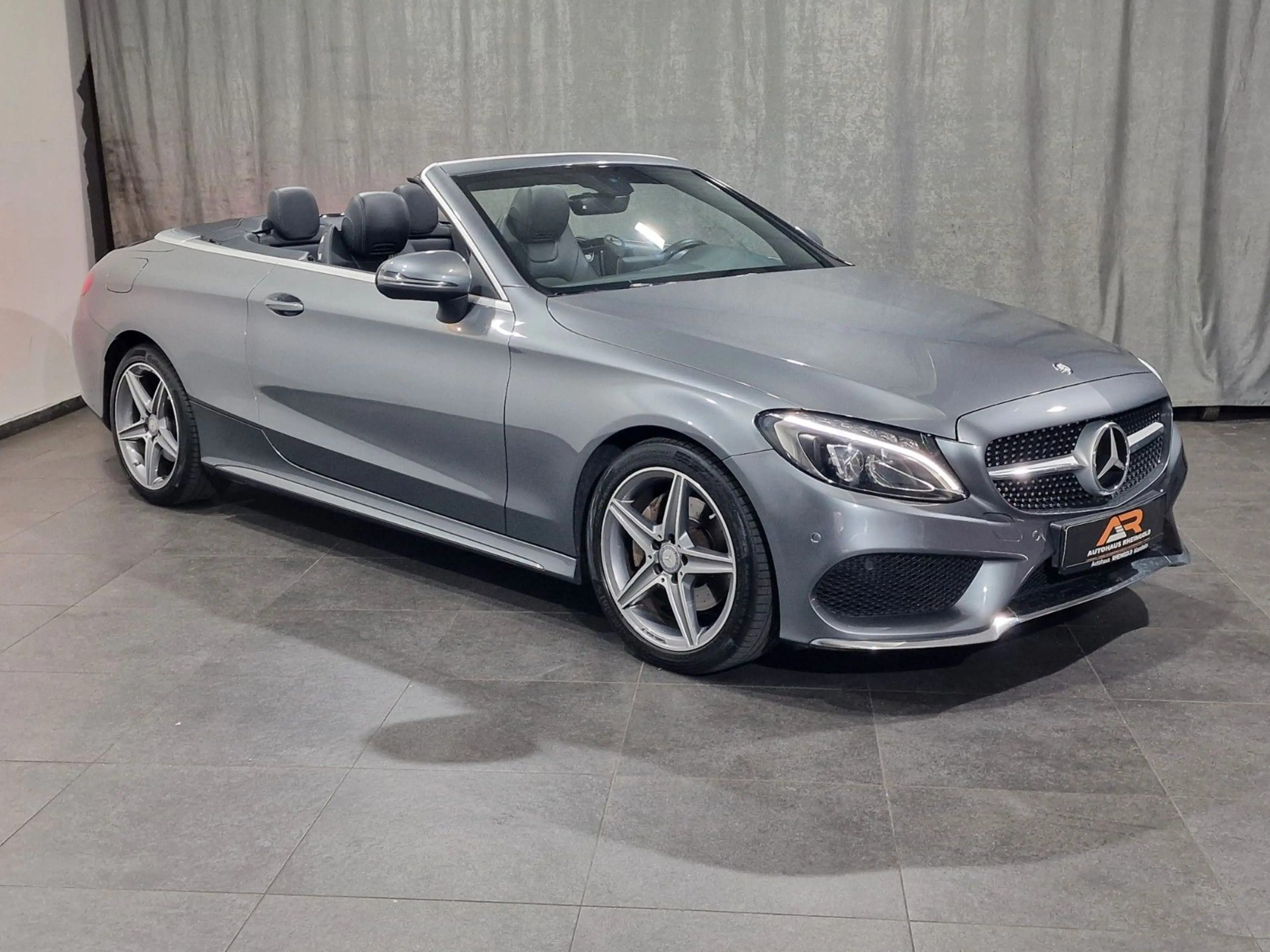 Mercedes-Benz C 180 Cabrio AMG-Line — photo 2