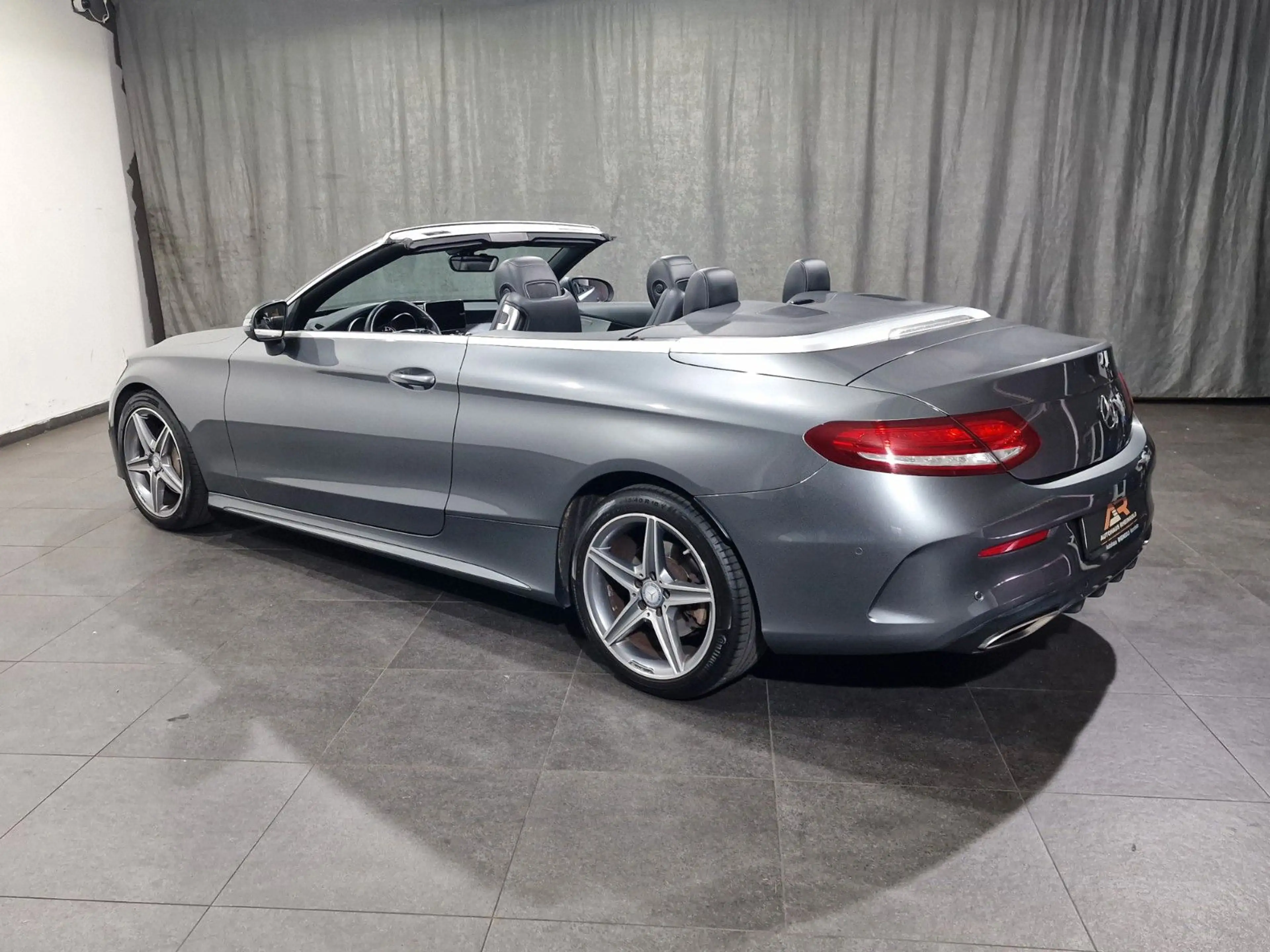 Mercedes-Benz C 180 Cabrio AMG-Line — photo 8