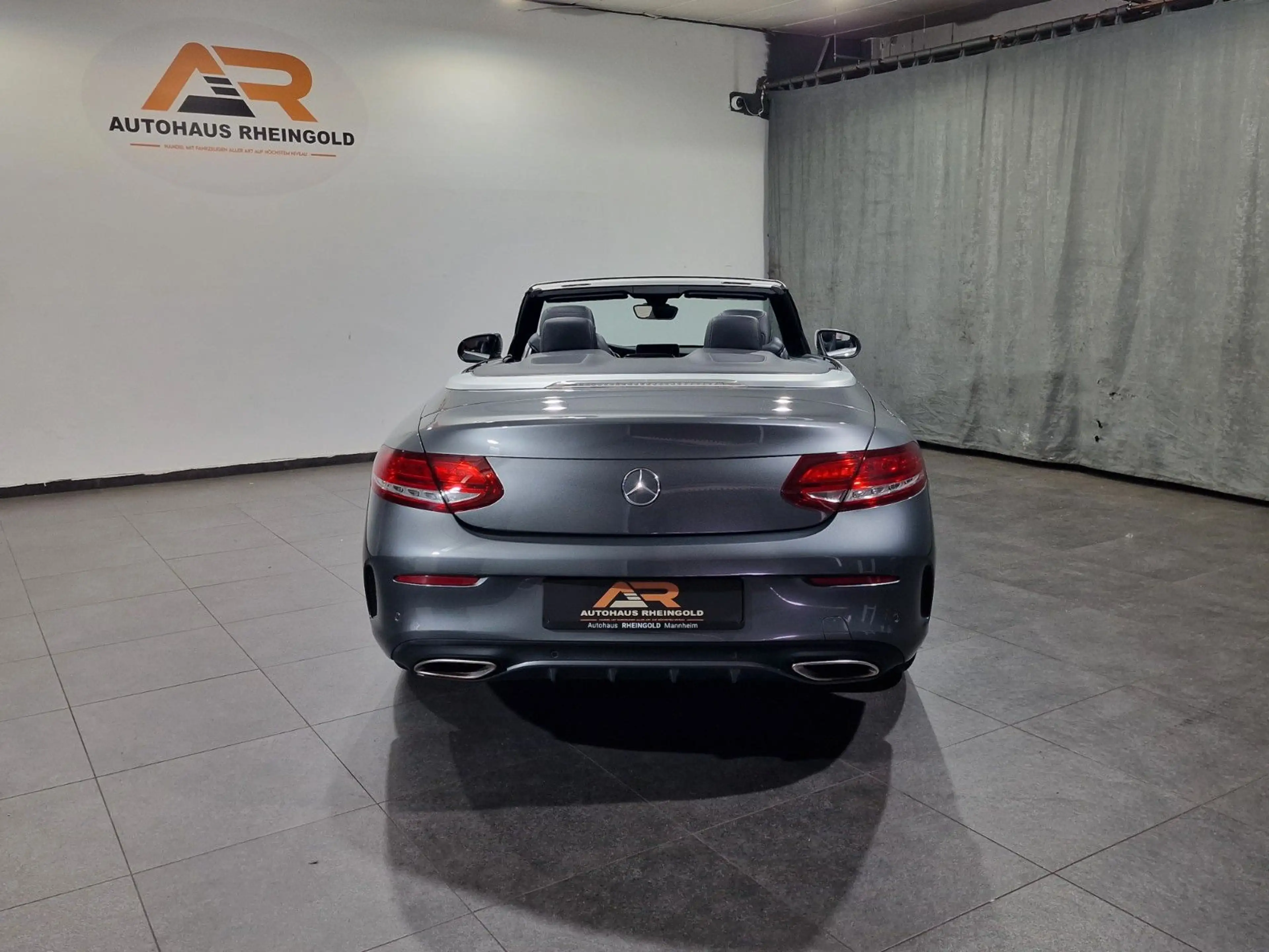 Mercedes-Benz C 180 Cabrio AMG-Line — photo 15