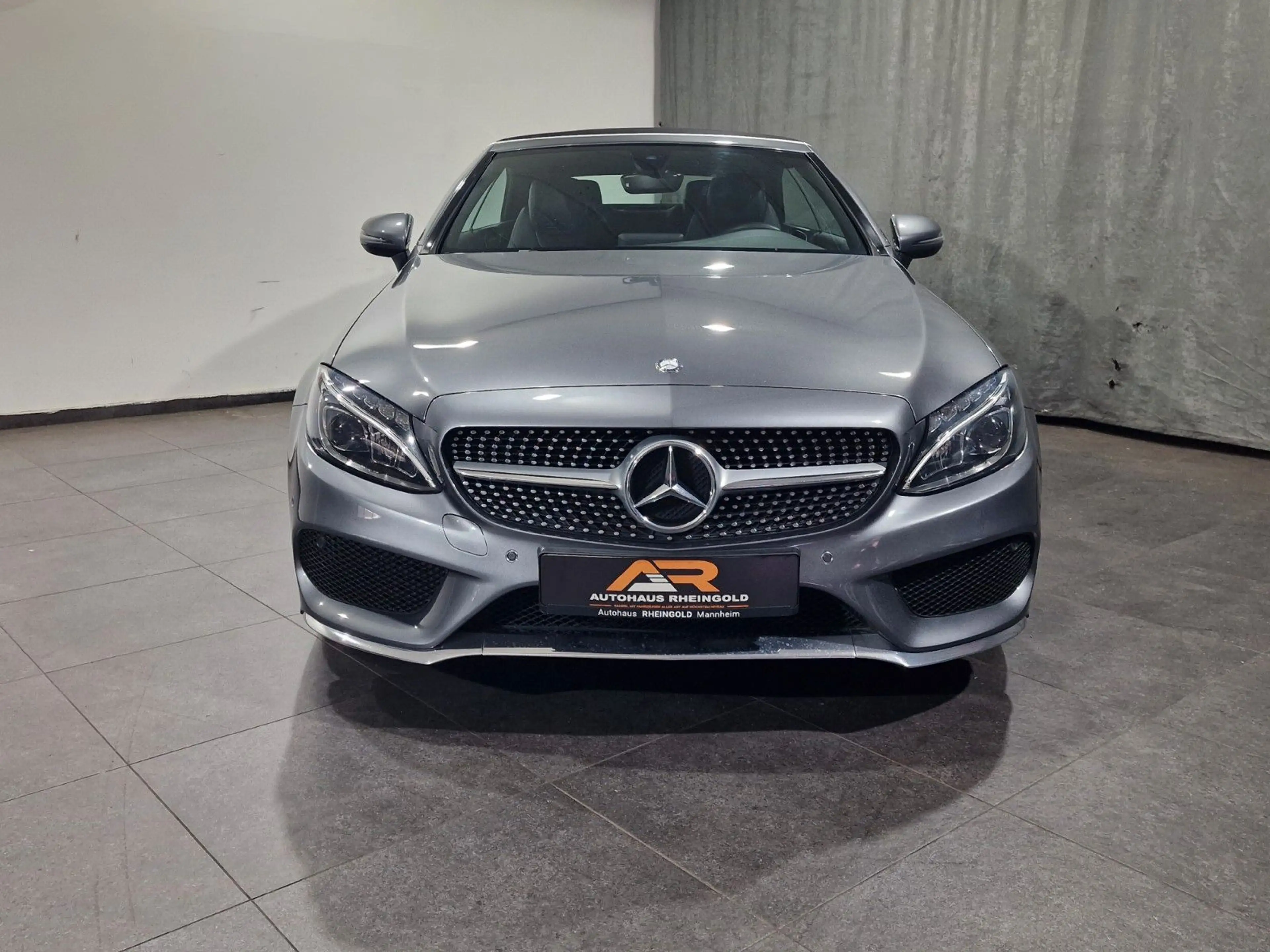 Mercedes-Benz C 180 Cabrio AMG-Line — photo 9