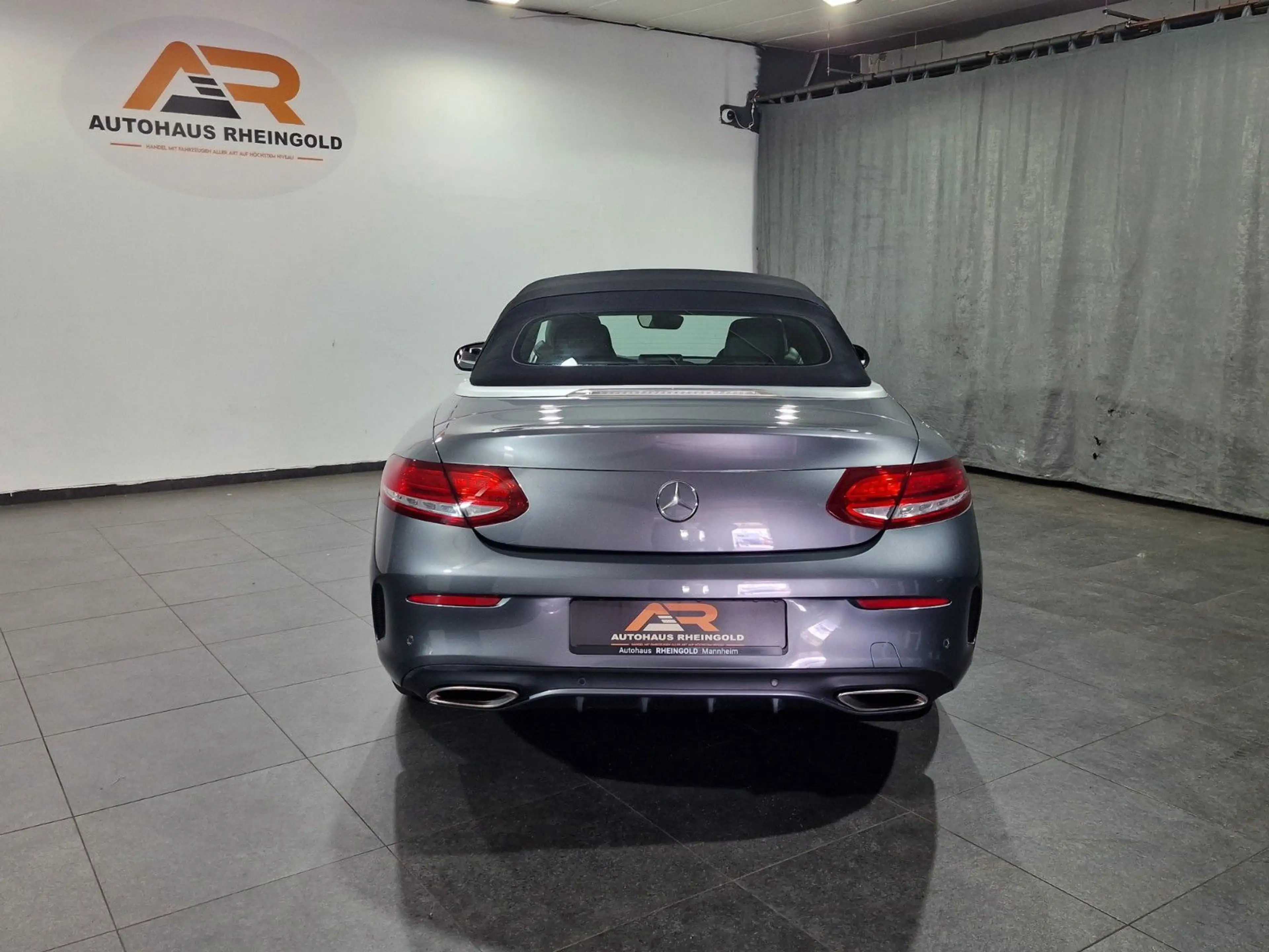 Mercedes-Benz C 180 Cabrio AMG-Line — photo 14