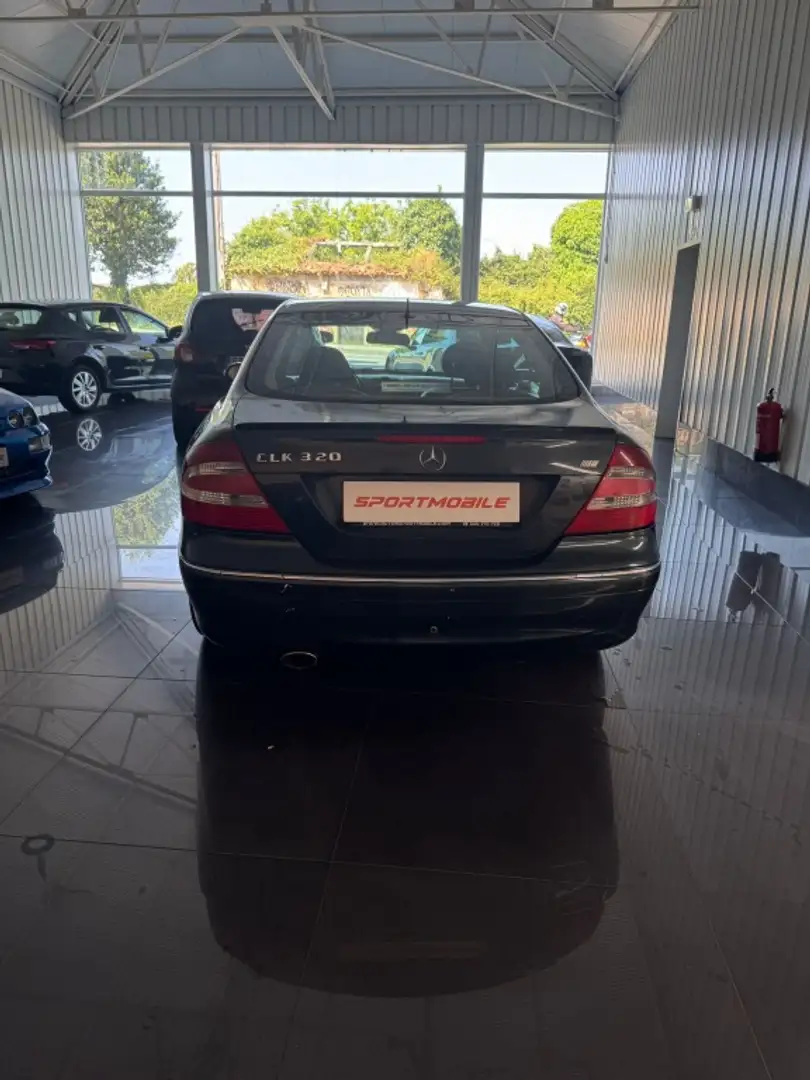 Mercedes-Benz CLK 200 320 Blauw - 2