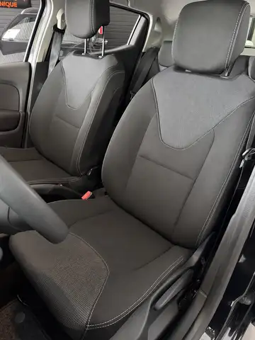 Renault Clio view 8