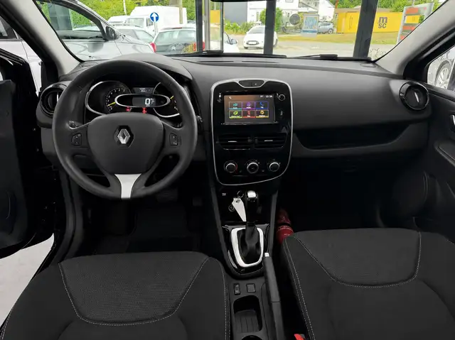 Renault Clio view 6