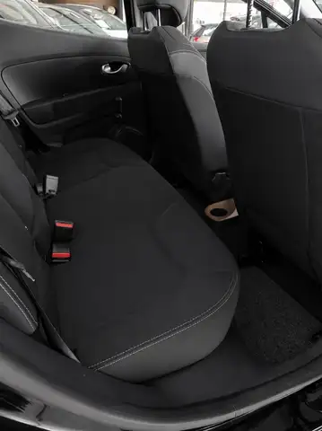 Renault Clio view 11