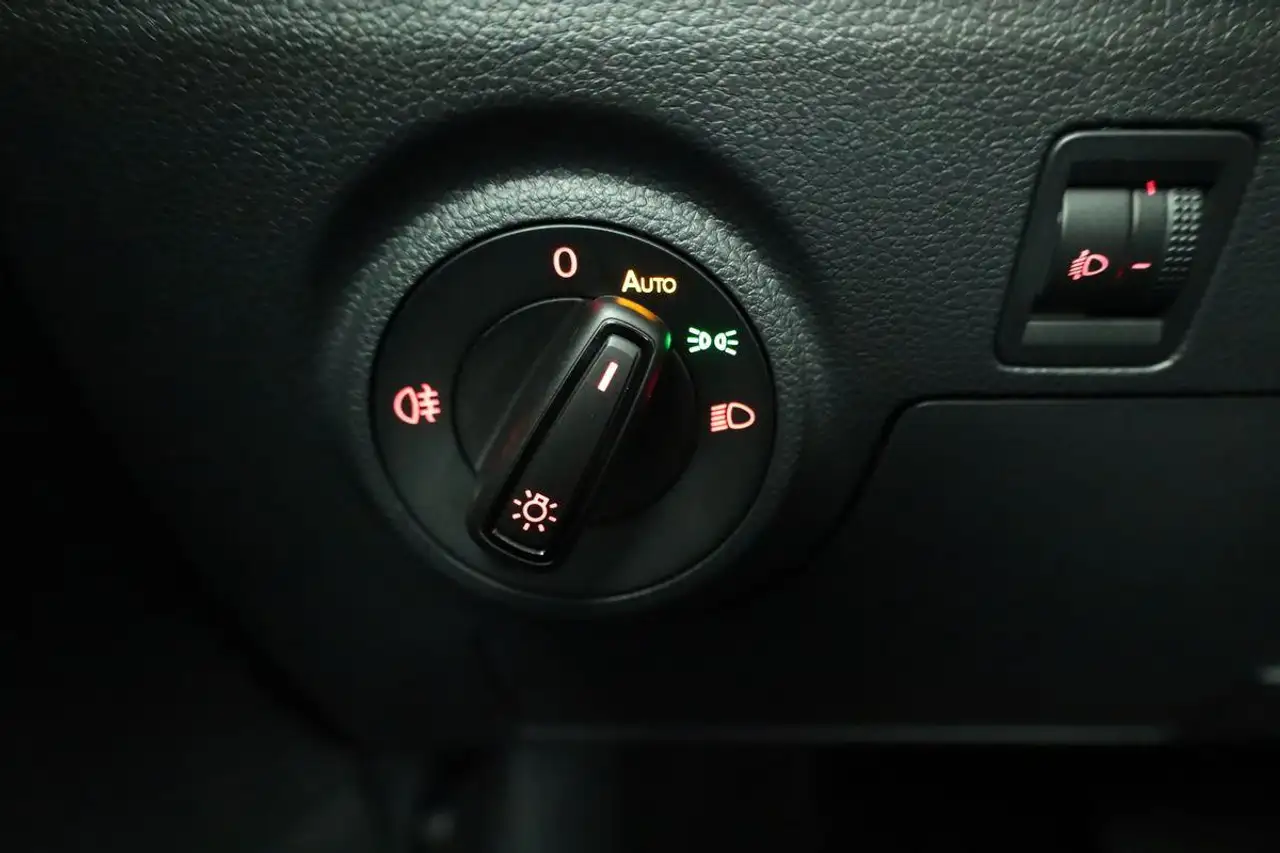 SEAT Arona 1.0 TSI DSG Style, AppConnect, Winterpaket 10
