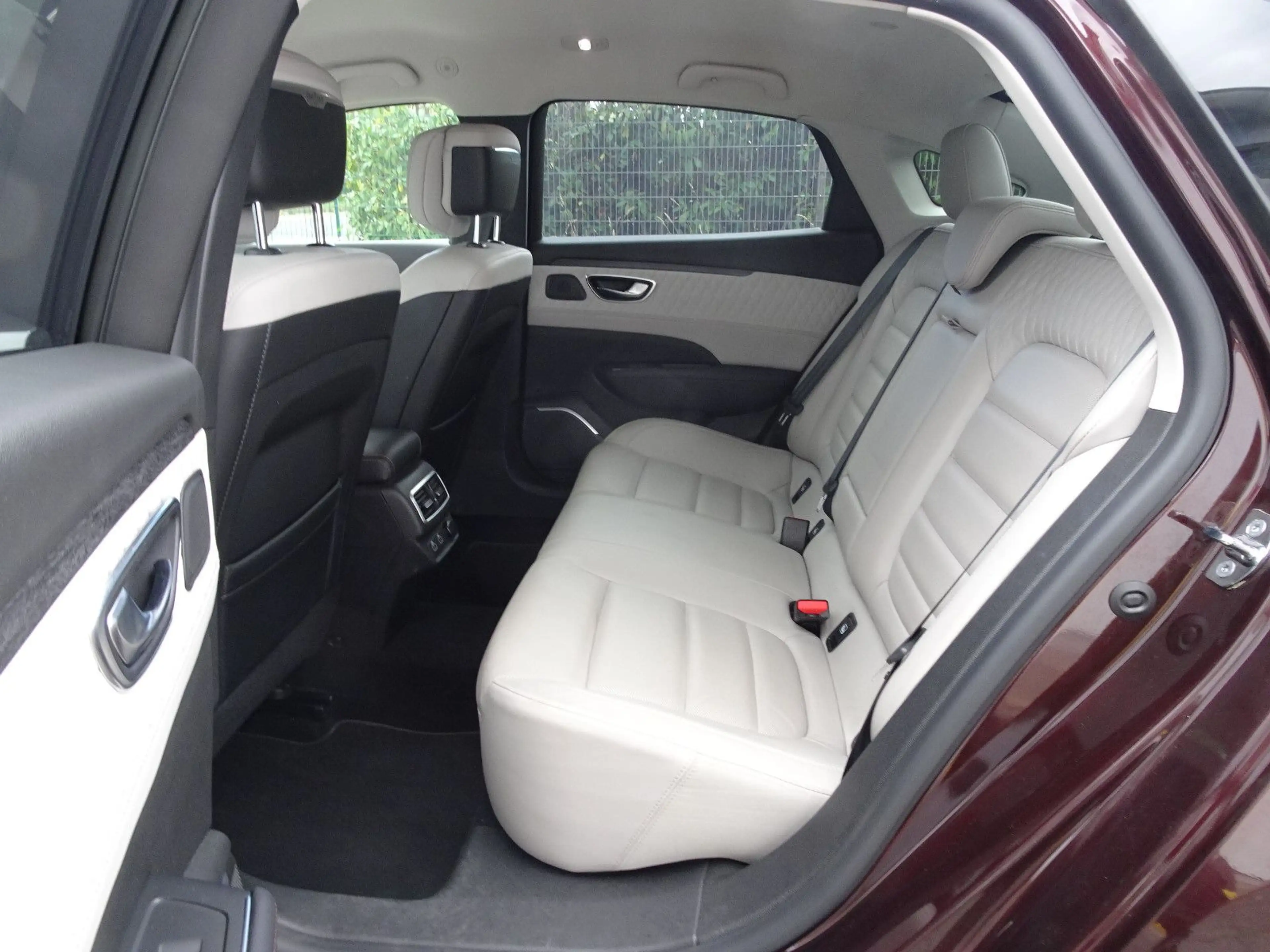 Renault Talisman TCe 225 EDC GPF Initiale Paris/ Leder — photo 15