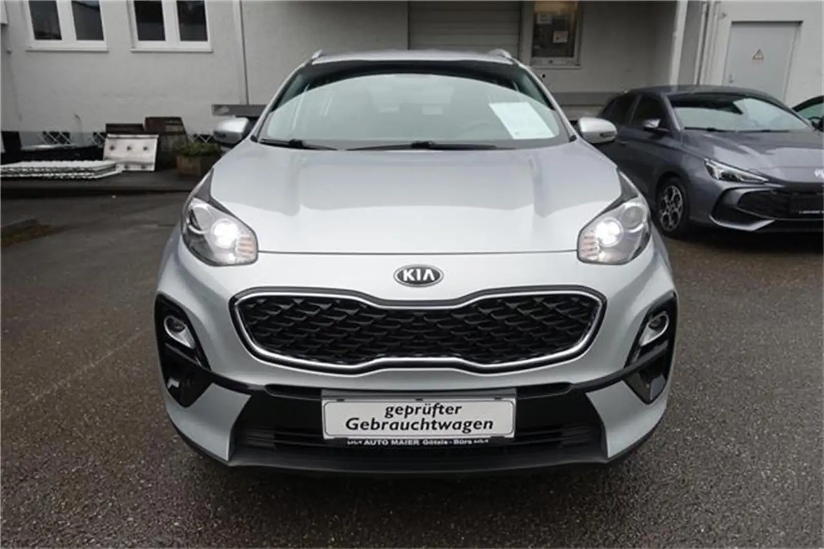 Kia Sportage 1,6 CRDI SCR Silber Silber - 2