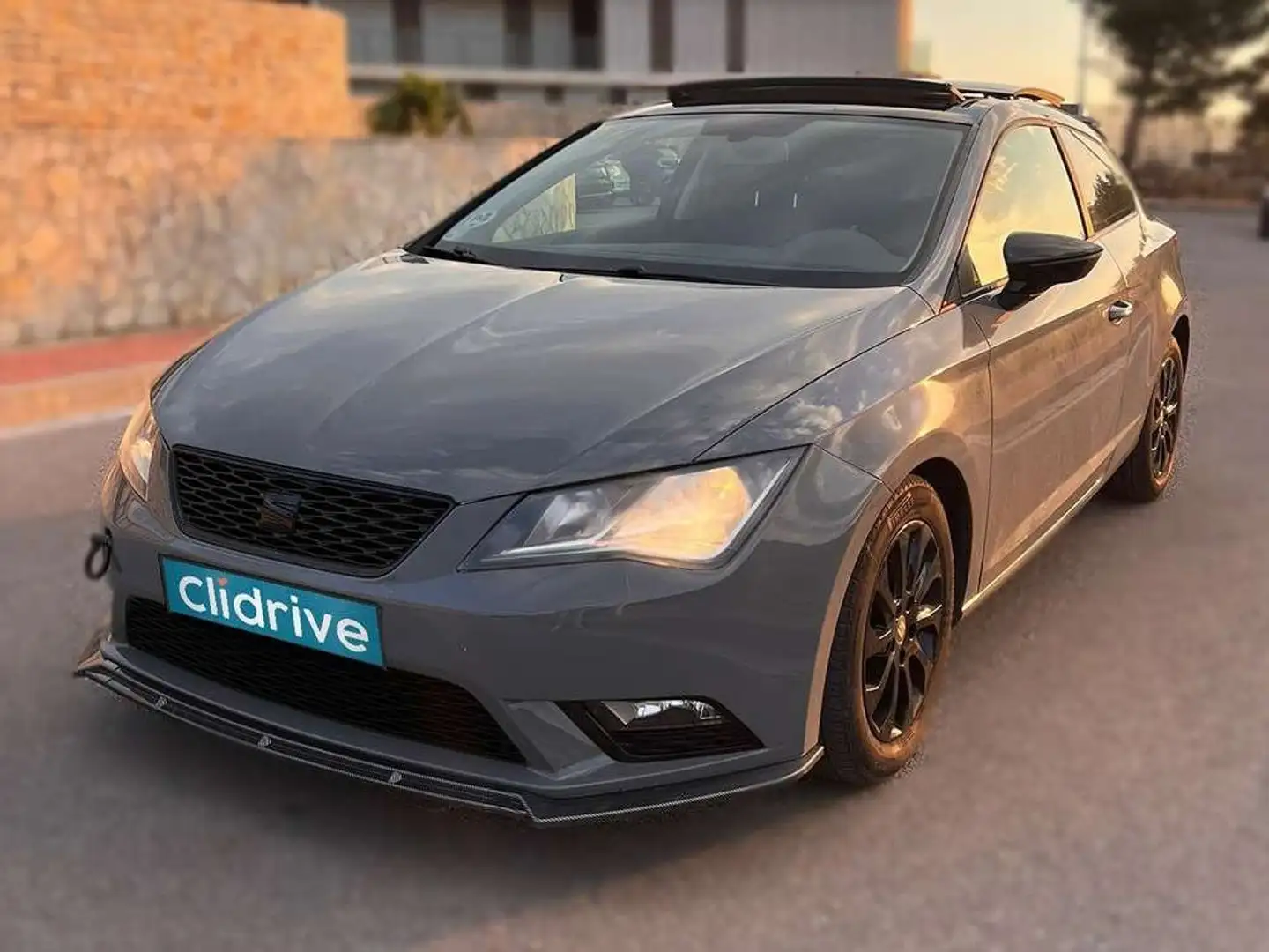 SEAT Leon ST 1.6TDI CR S&S Style 110 Gris - 1