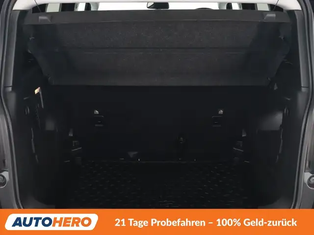 Jeep Renegade view 17
