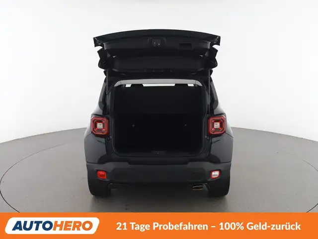Jeep Renegade view 16