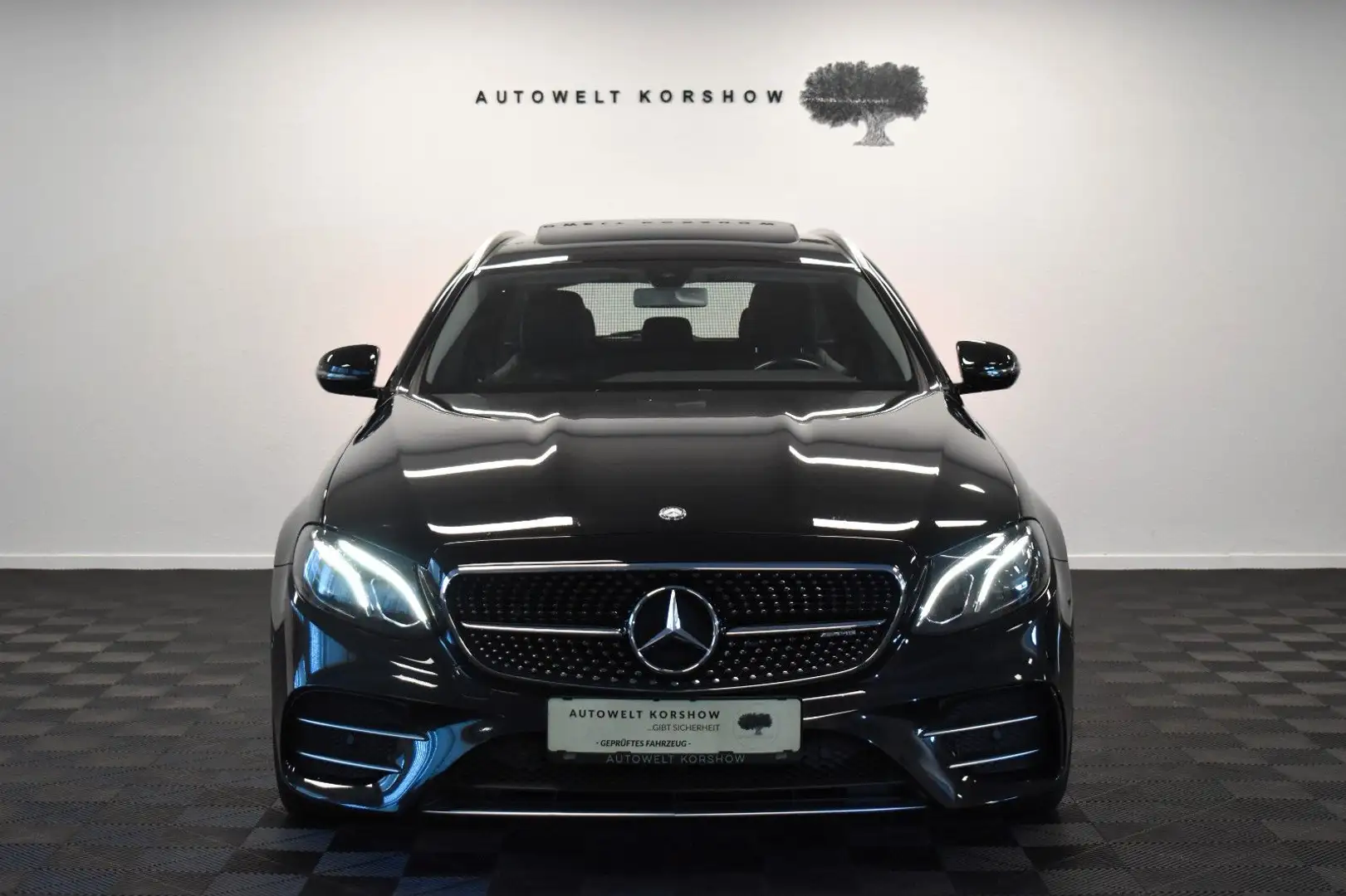 Mercedes-Benz E 220 d T AMG-LINE *LED *S-DACH *KAMERA *AMBIENT - 2