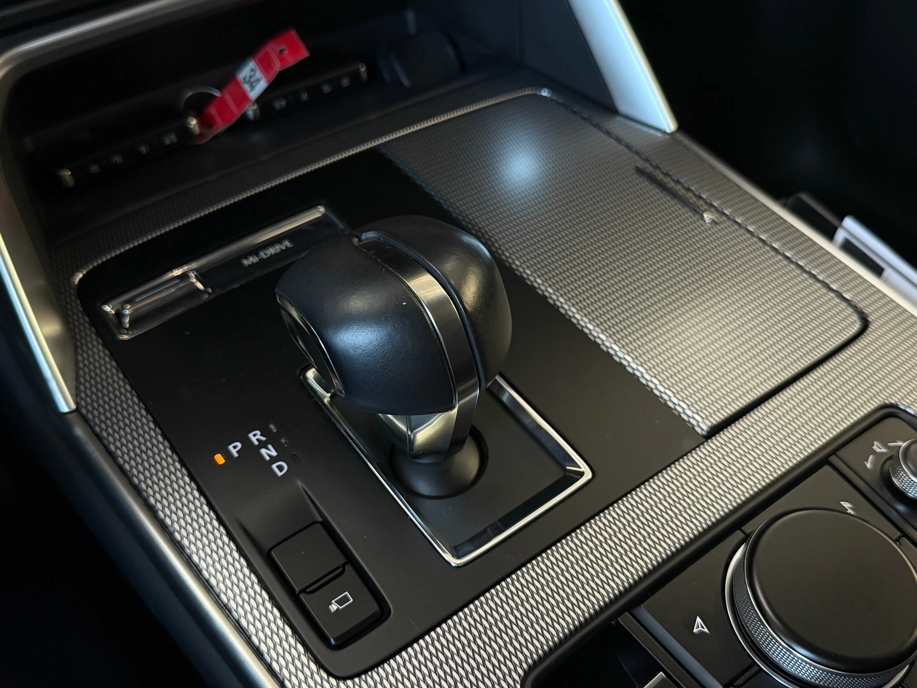 Mazda CX-60 CX-60 3.3 e-Skyactiv-D_TVA 21%_CARPLAY_CUIR_NAVI_FULLBLACK — photo 14