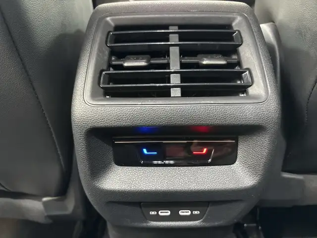 Volkswagen Tiguan view 13