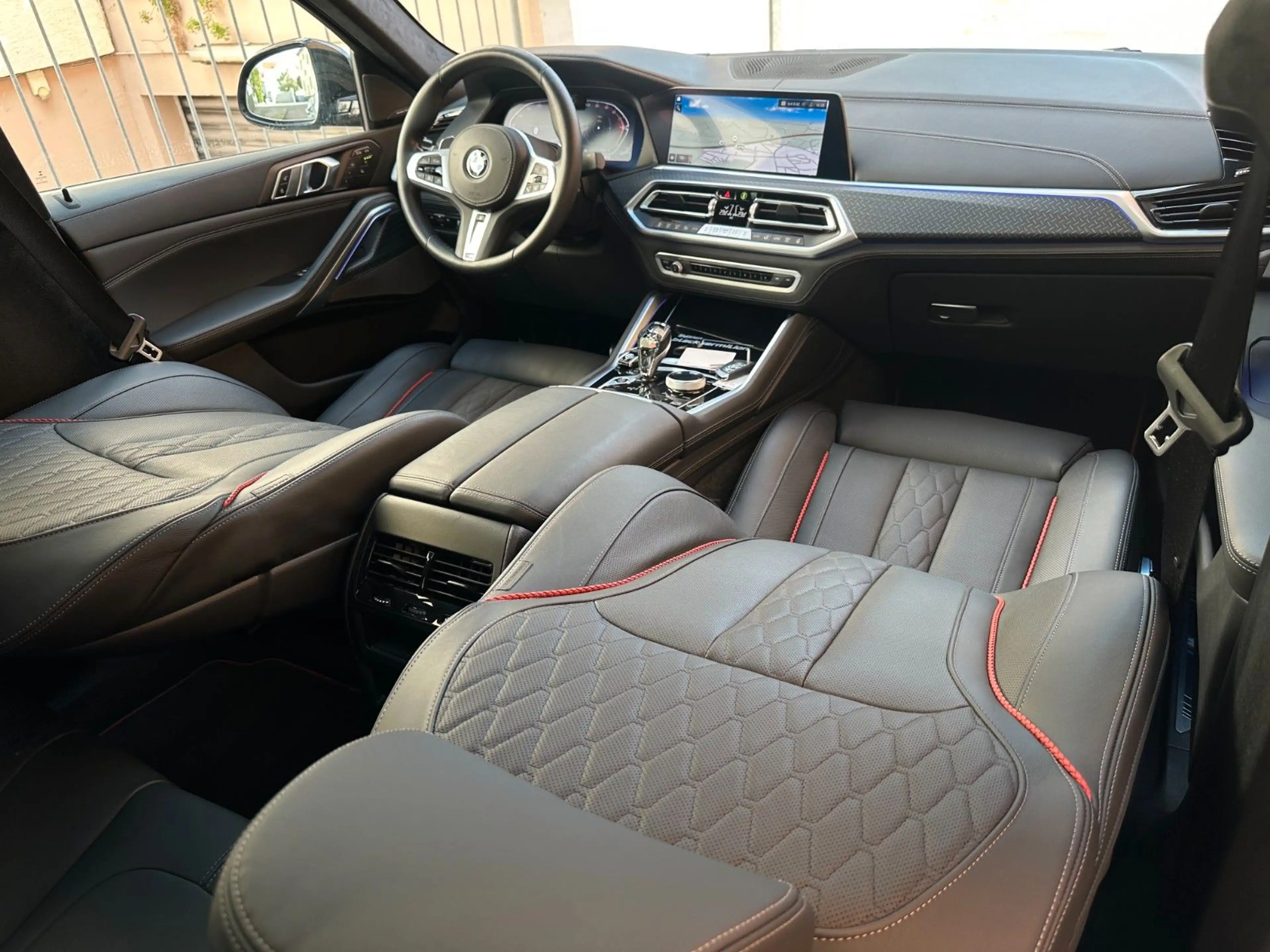 BMW X6 xDr40d M Sport Black Vermilion Edition Frozen — photo 15