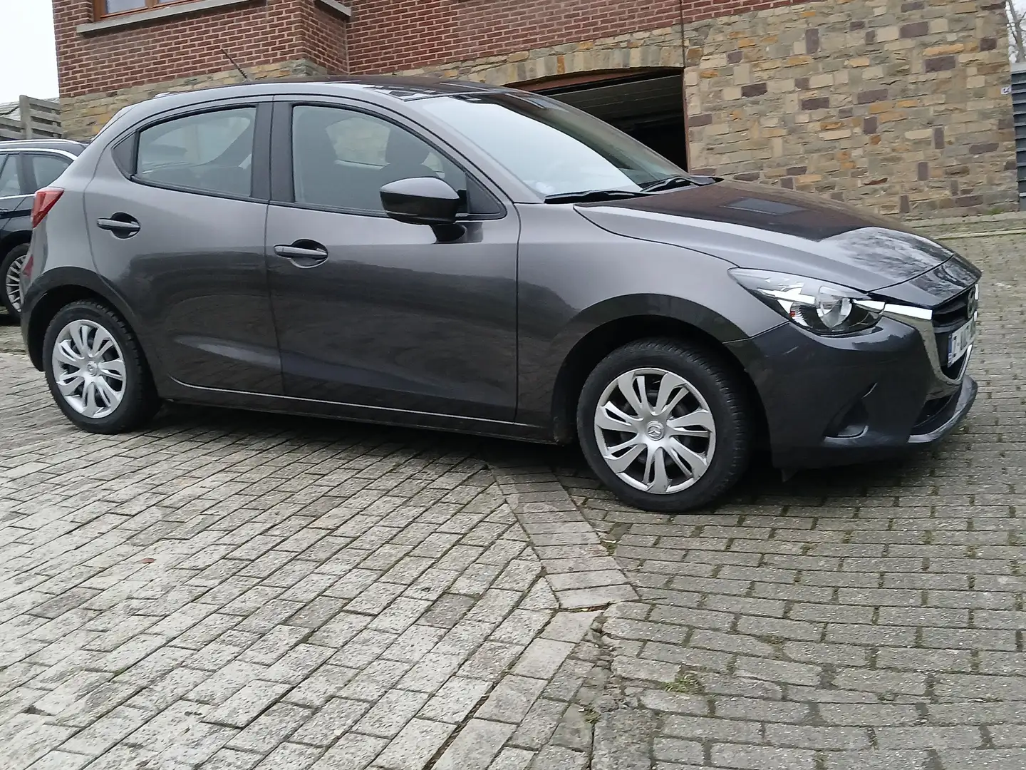 Mazda 2 2 1.5i AUTOMATIQUE Gris - 2