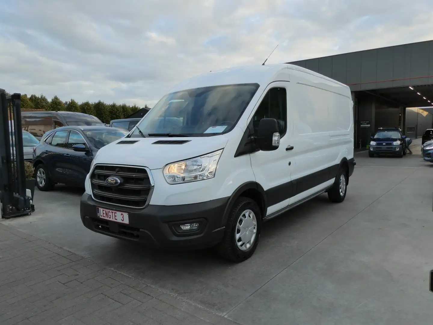 Ford Transit L3-H2 2.0 TDCi 130pk 3pl Business '21 (24446) Wit - 1