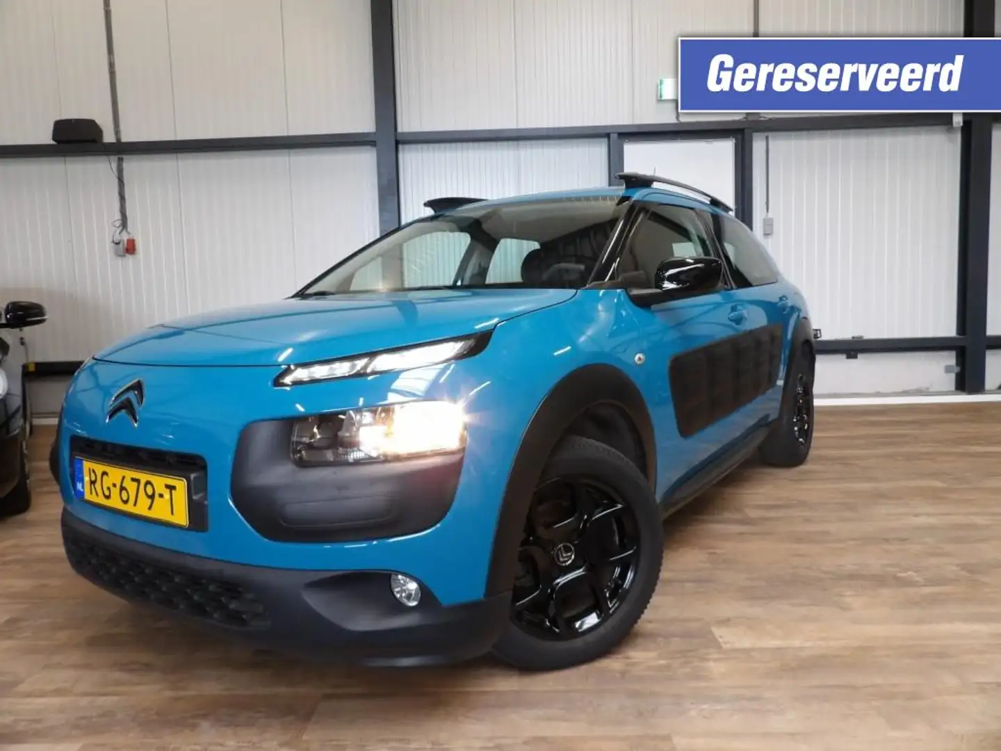 Citroen C4 Cactus 1.2 Shine - ecc - trekhaak - slechts 114570km! Kék - 1