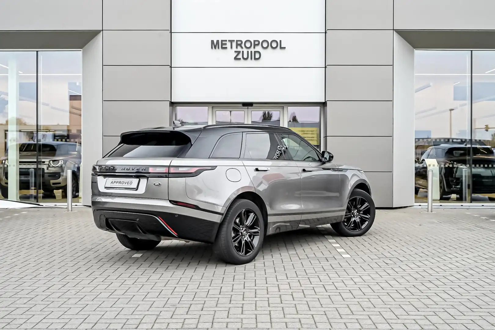Land Rover Range Rover Velar SE AWD Auto. 22MY Beige - 2