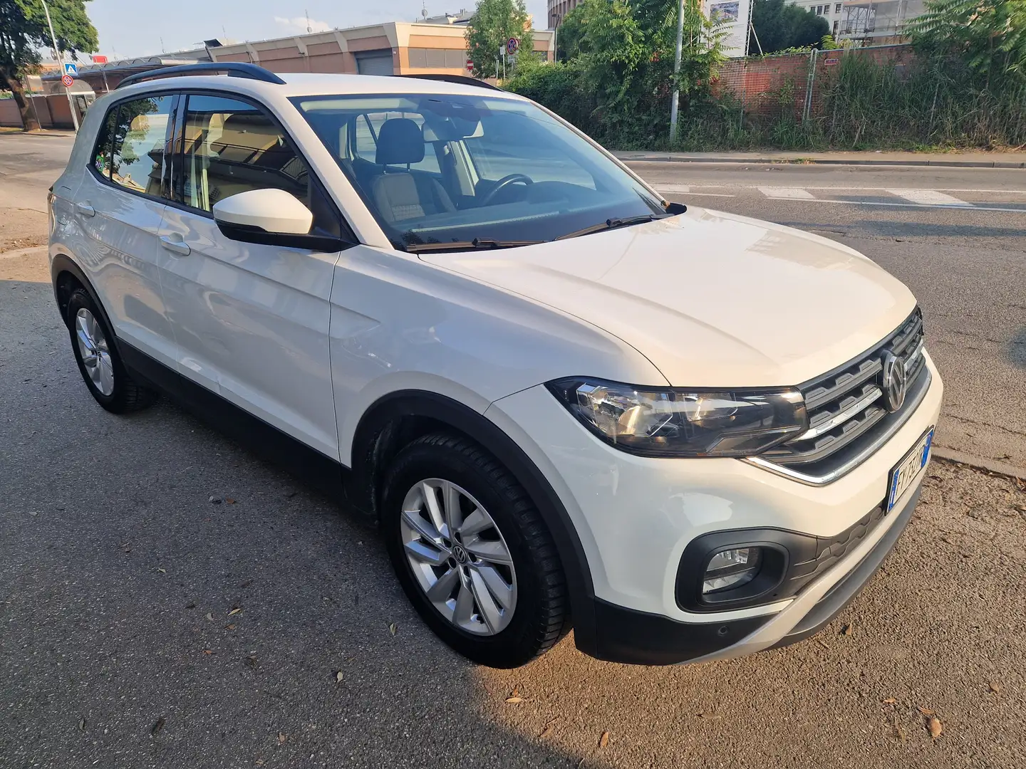 Volkswagen T-Cross 1.6 tdi Style 95cv Blanc - 1