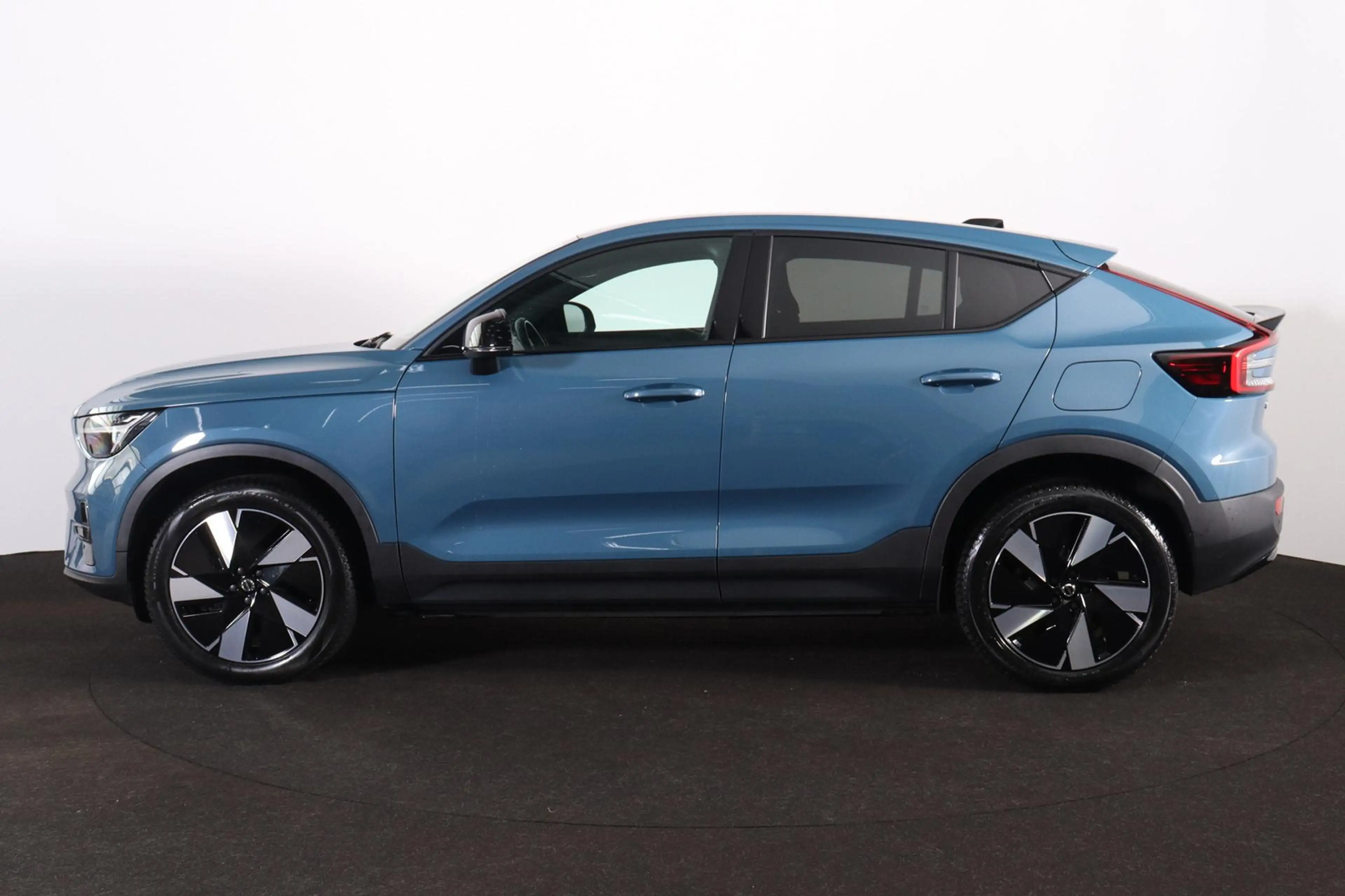 Volvo C40 Extended Range Plus 82 kWh - Panoramadak - Intelli — photo 3