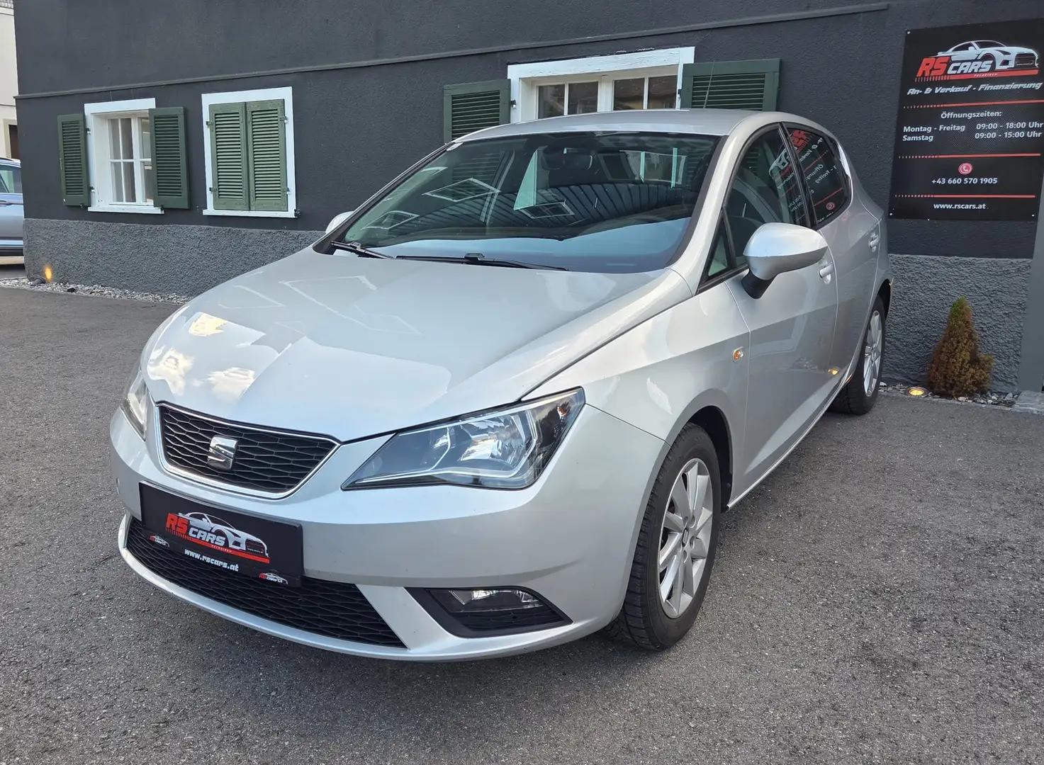 SEAT Ibiza Style Grau - 2