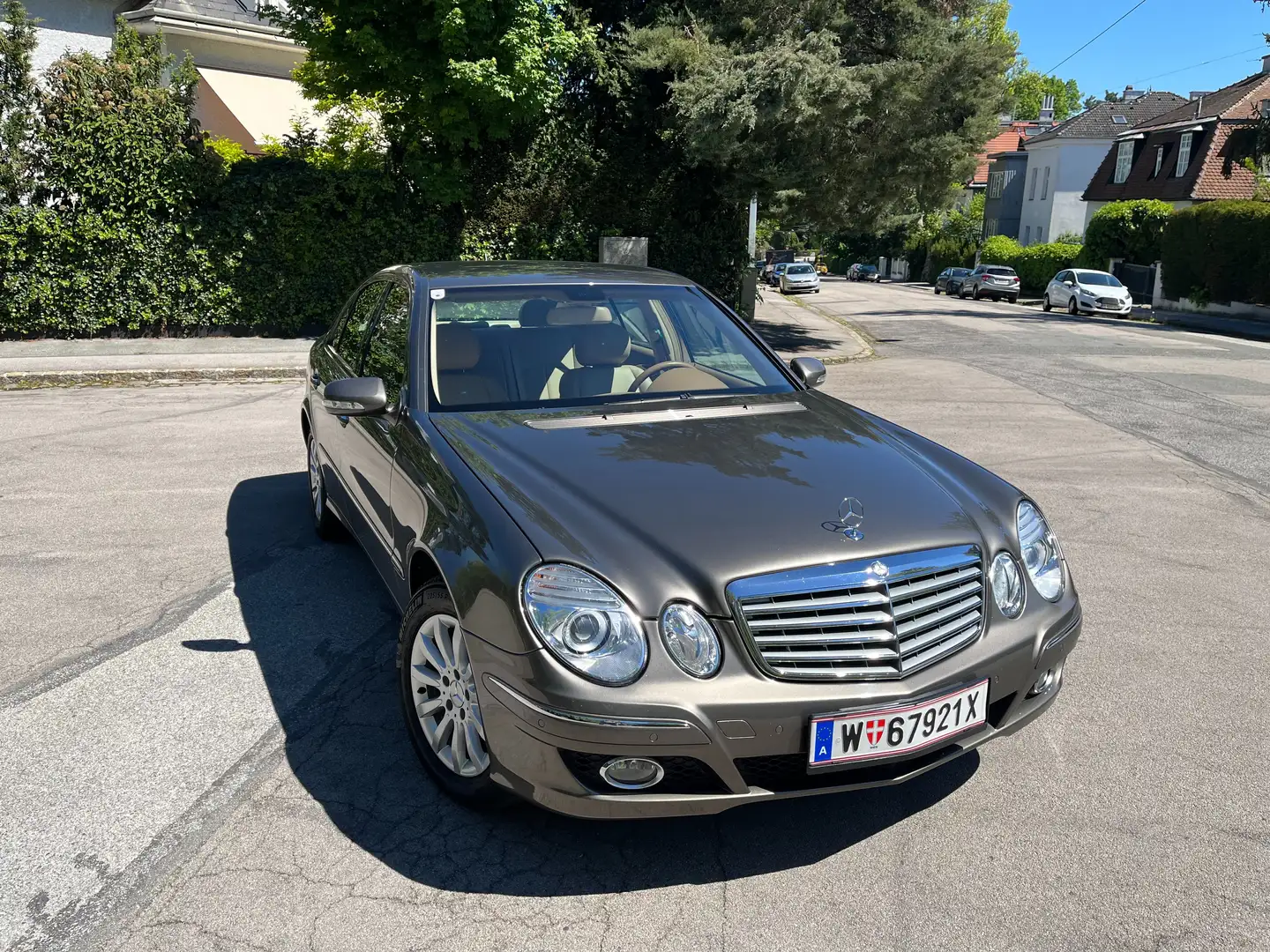 Mercedes-Benz E 320 E 320 Elegance 4MATIC CDI Aut. Elegance Bruin - 1