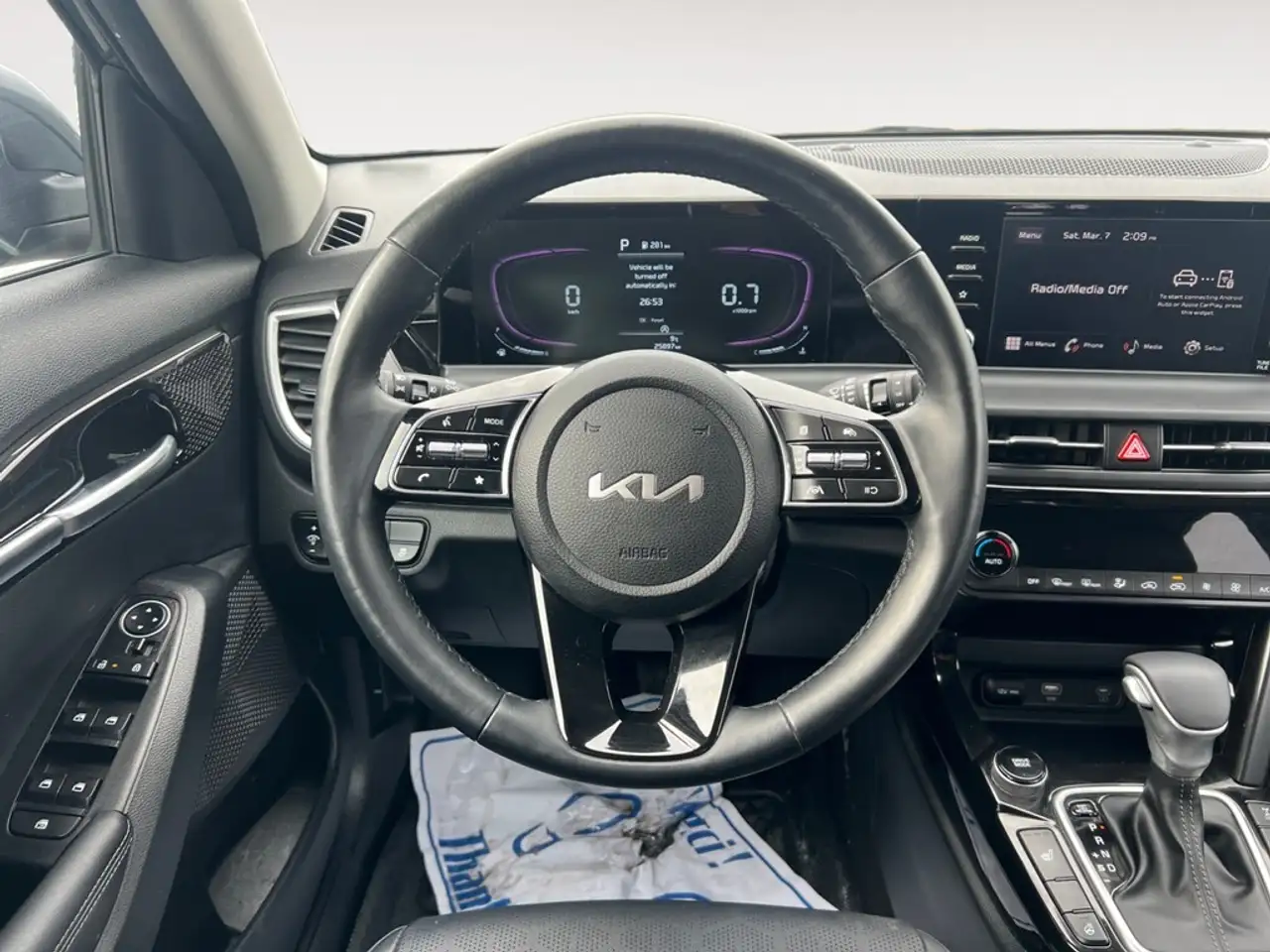 Kia Seltos снимка Kia Seltos