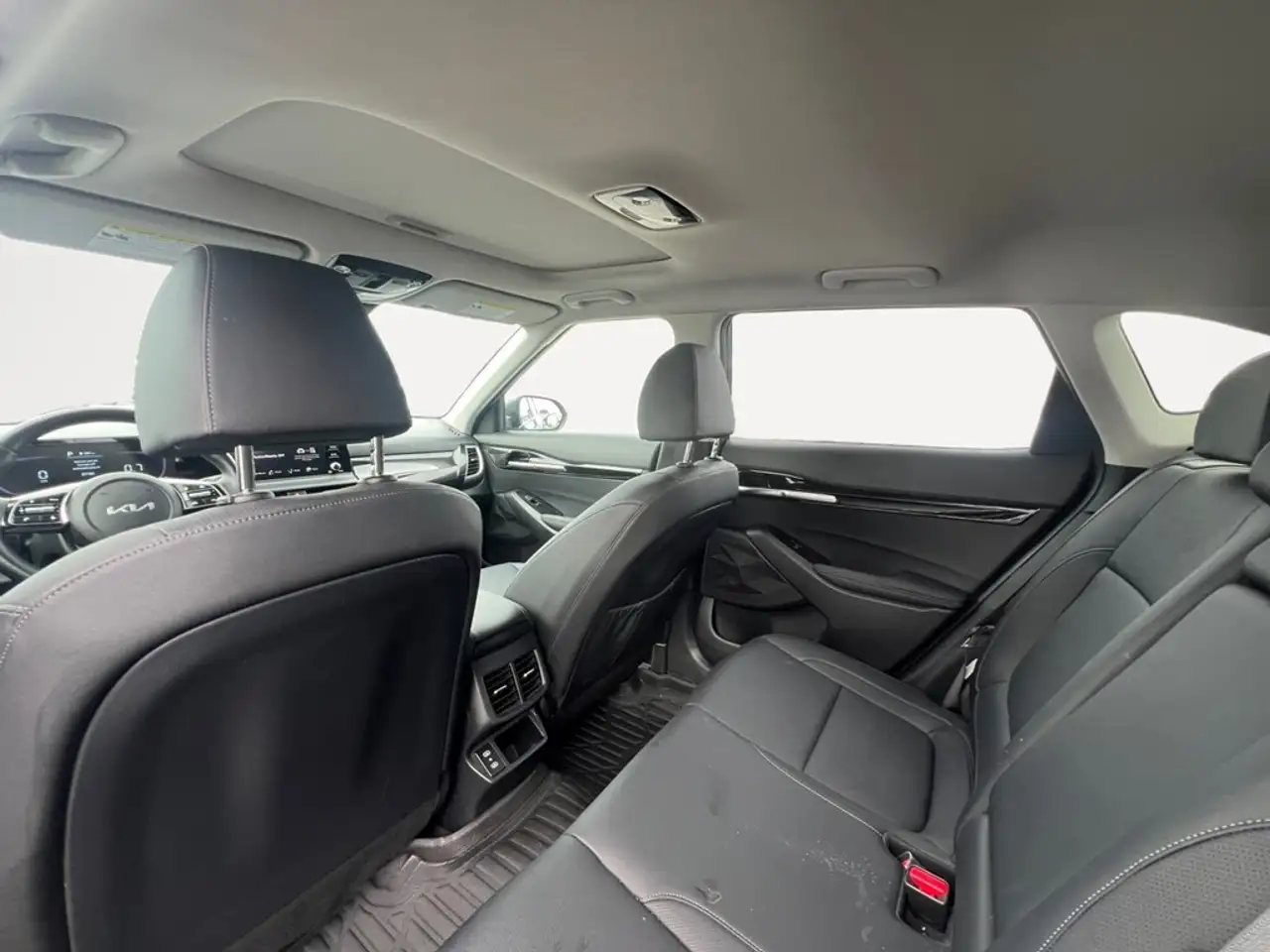 Kia Seltos снимка Kia Seltos