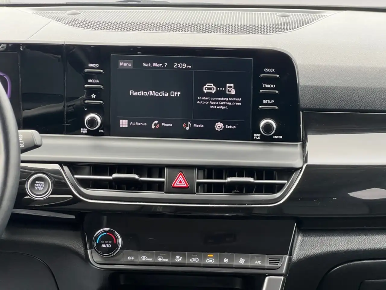 Kia Seltos снимка Kia Seltos