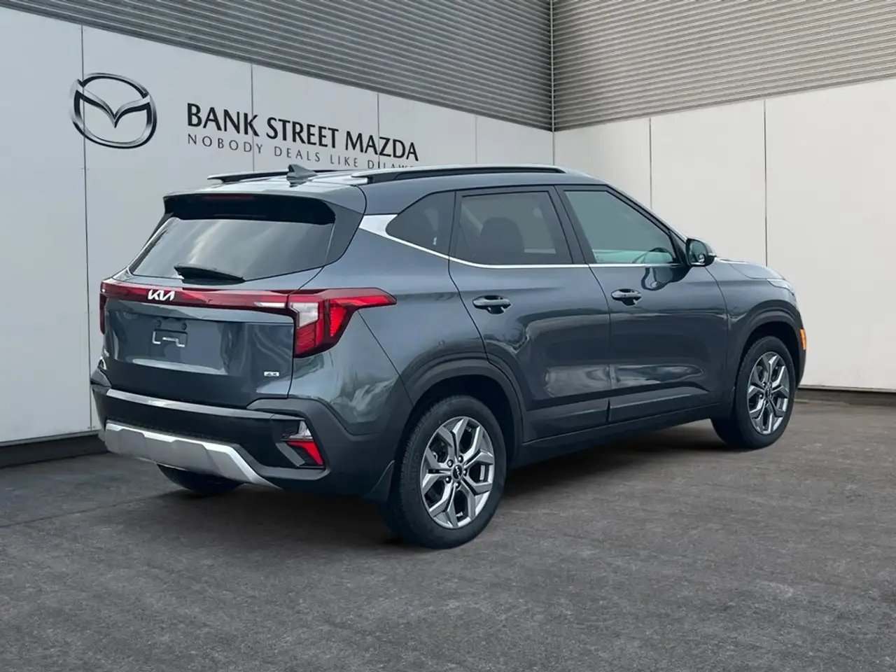 Kia Seltos снимка Kia Seltos