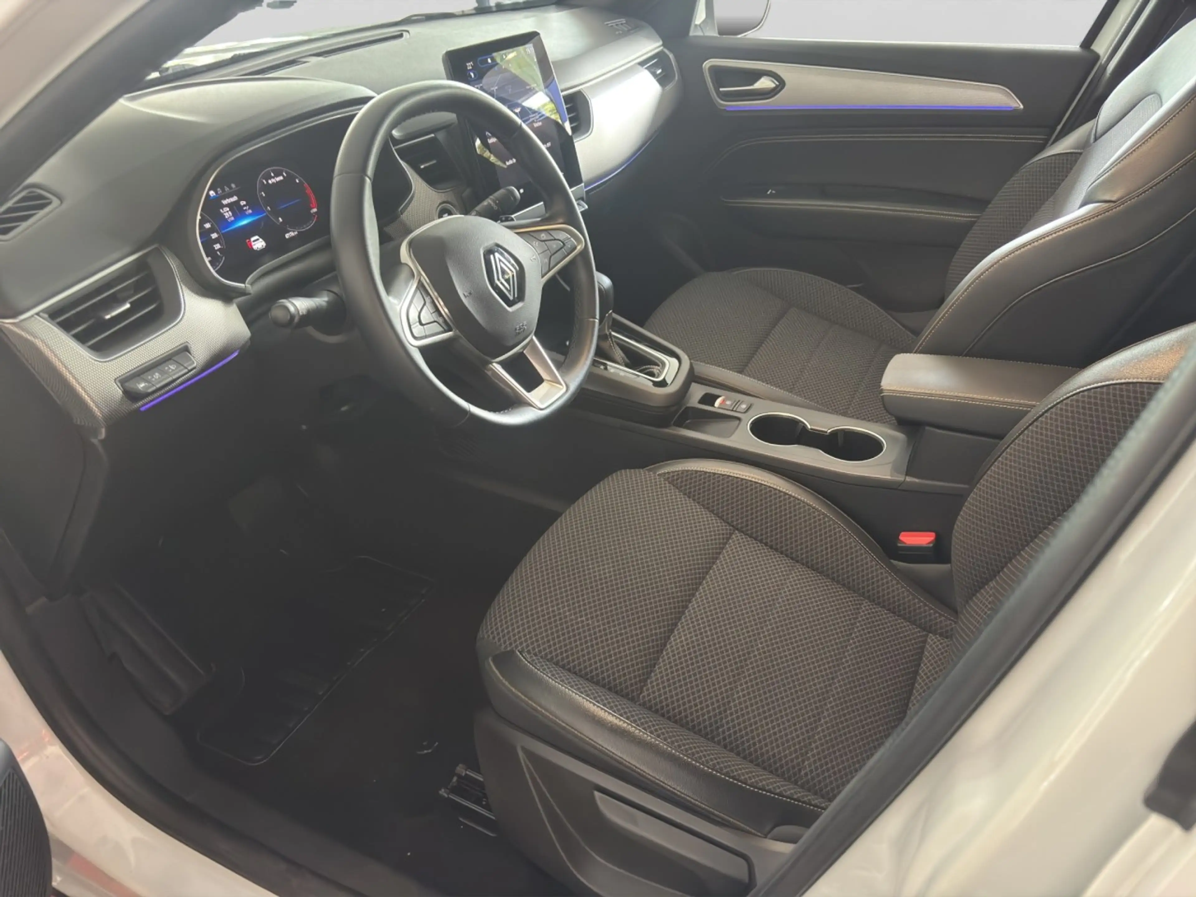 Renault Arkana Techno Mild Hybrid 140 EDC Klima Navi — photo 11