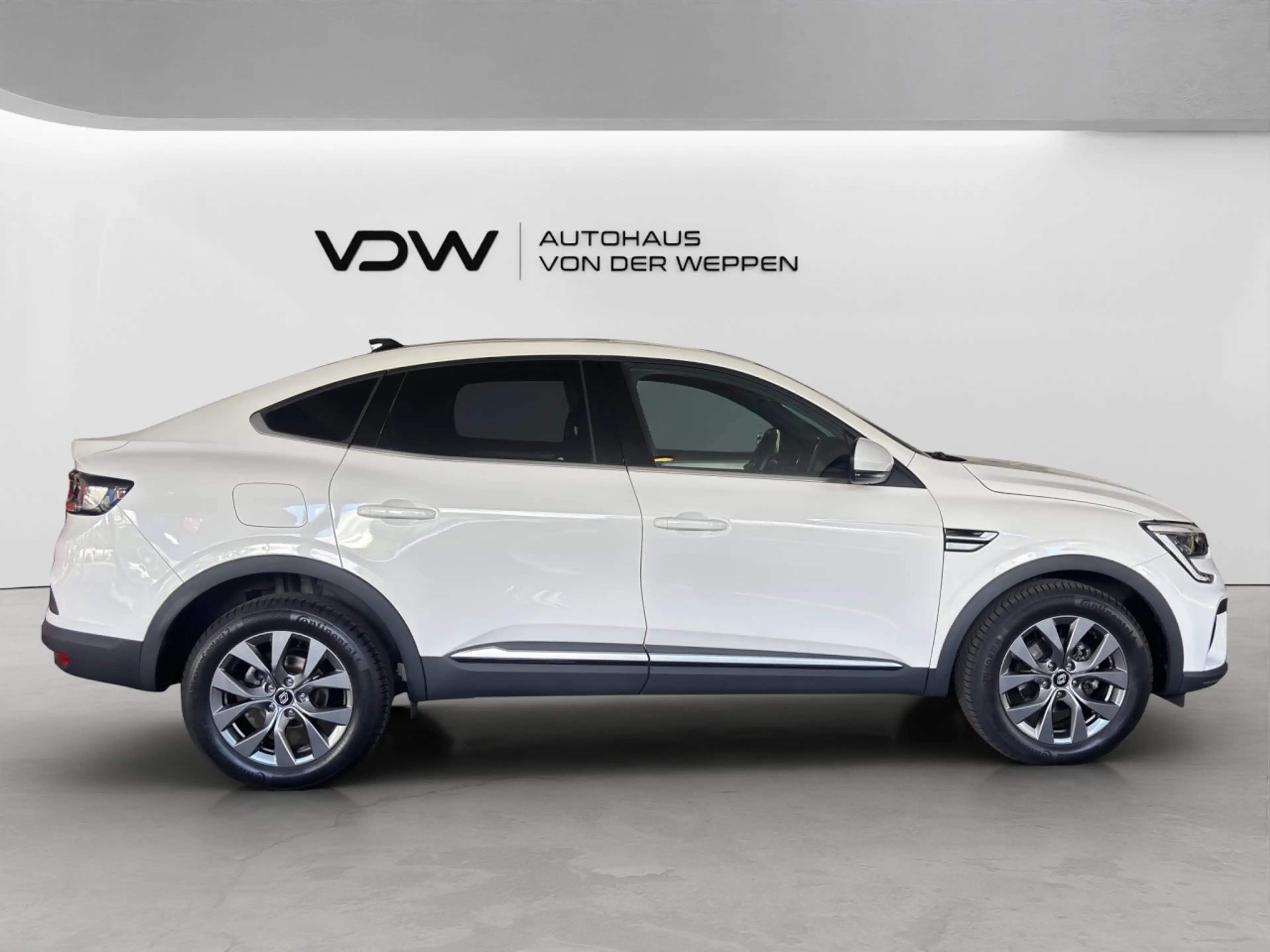 Renault Arkana Techno Mild Hybrid 140 EDC Klima Navi — photo 9