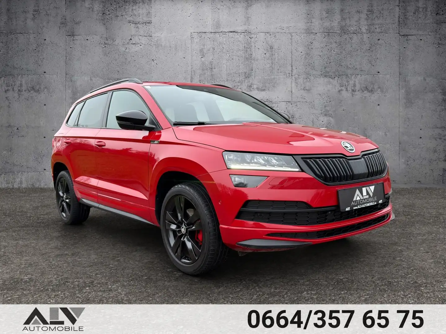 Skoda Karoq Sportline 1,5 TSI Pano|Virtual|LED 1.Besitz Rot - 1