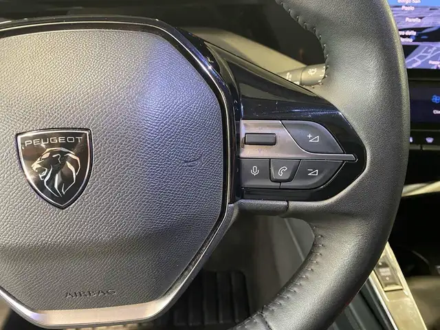 Peugeot 308 view 13