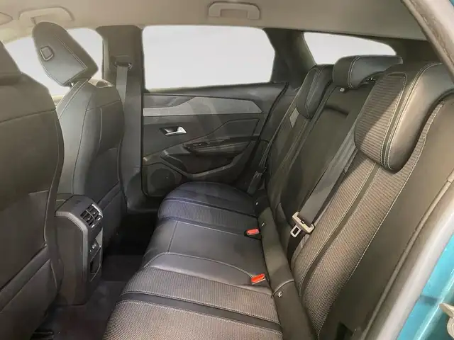 Peugeot 308 view 8