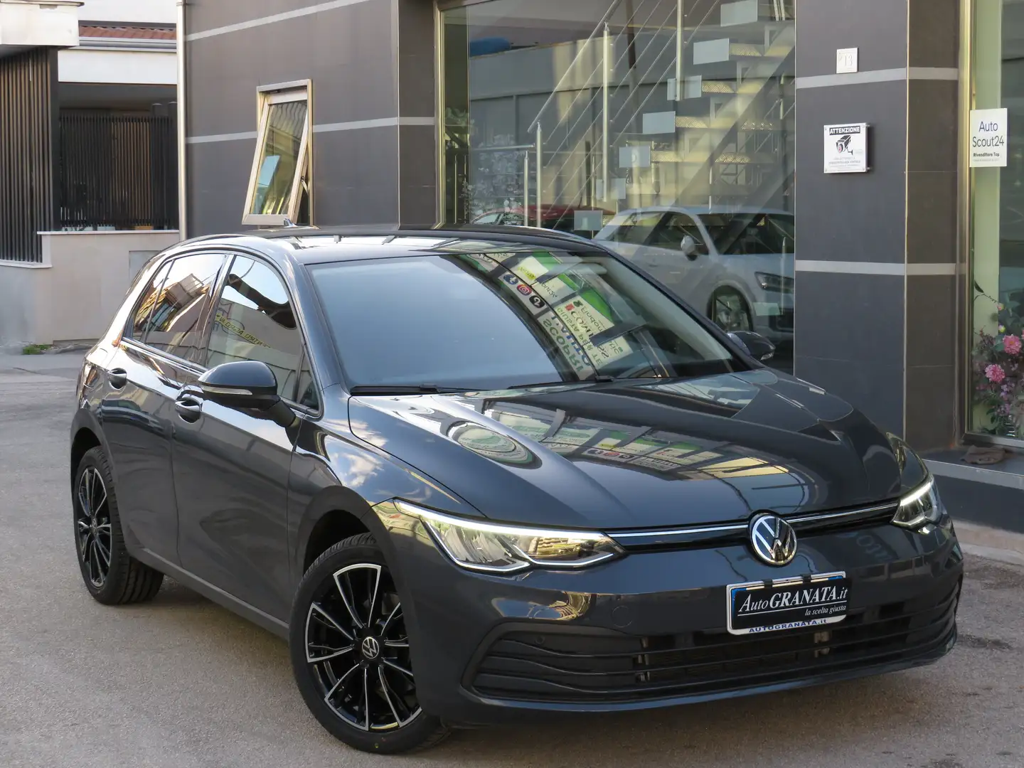 Volkswagen Golf 1.0 eTsi Dsg Evo Hybrid Life 110cv Grigio - 2