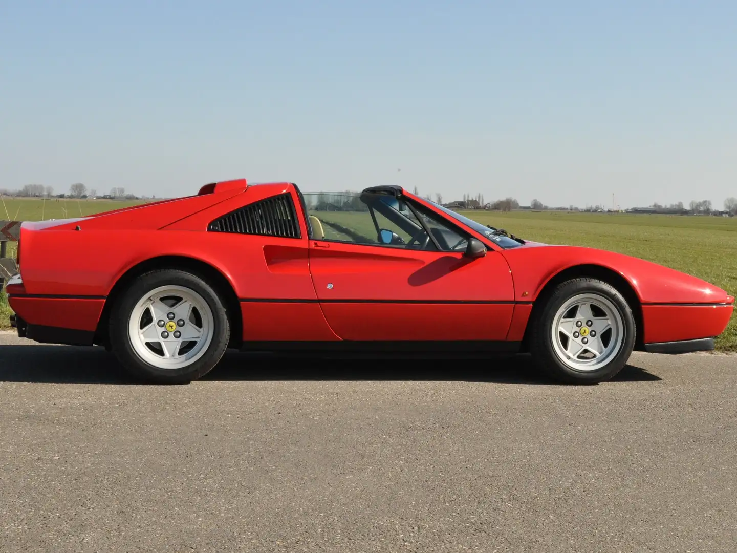 Ferrari 328 GTS + Serviceboek + Distributie vervangen (2/25) Rojo - 2