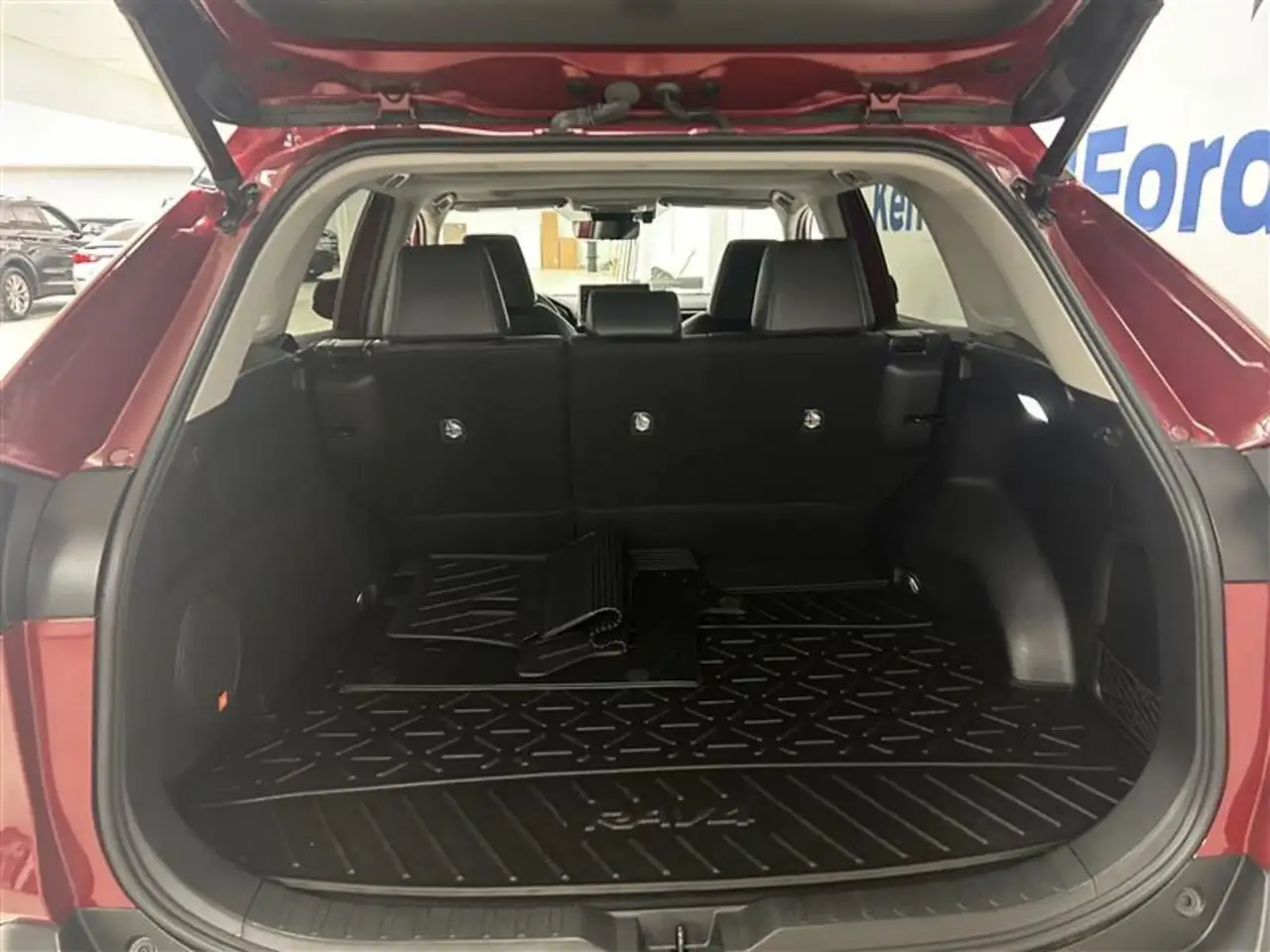 Toyota RAV 4 снимка Toyota RAV 4