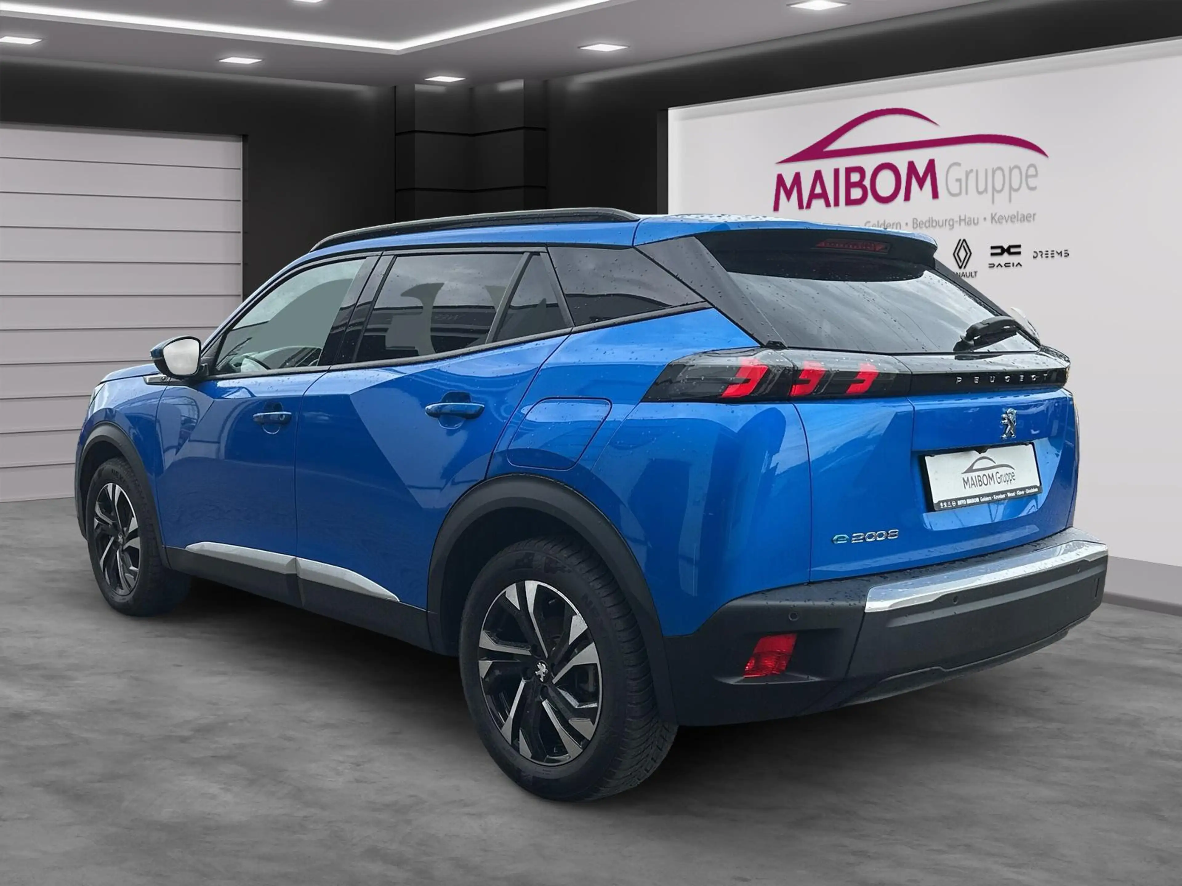 Peugeot e-2008 Allure — photo 5