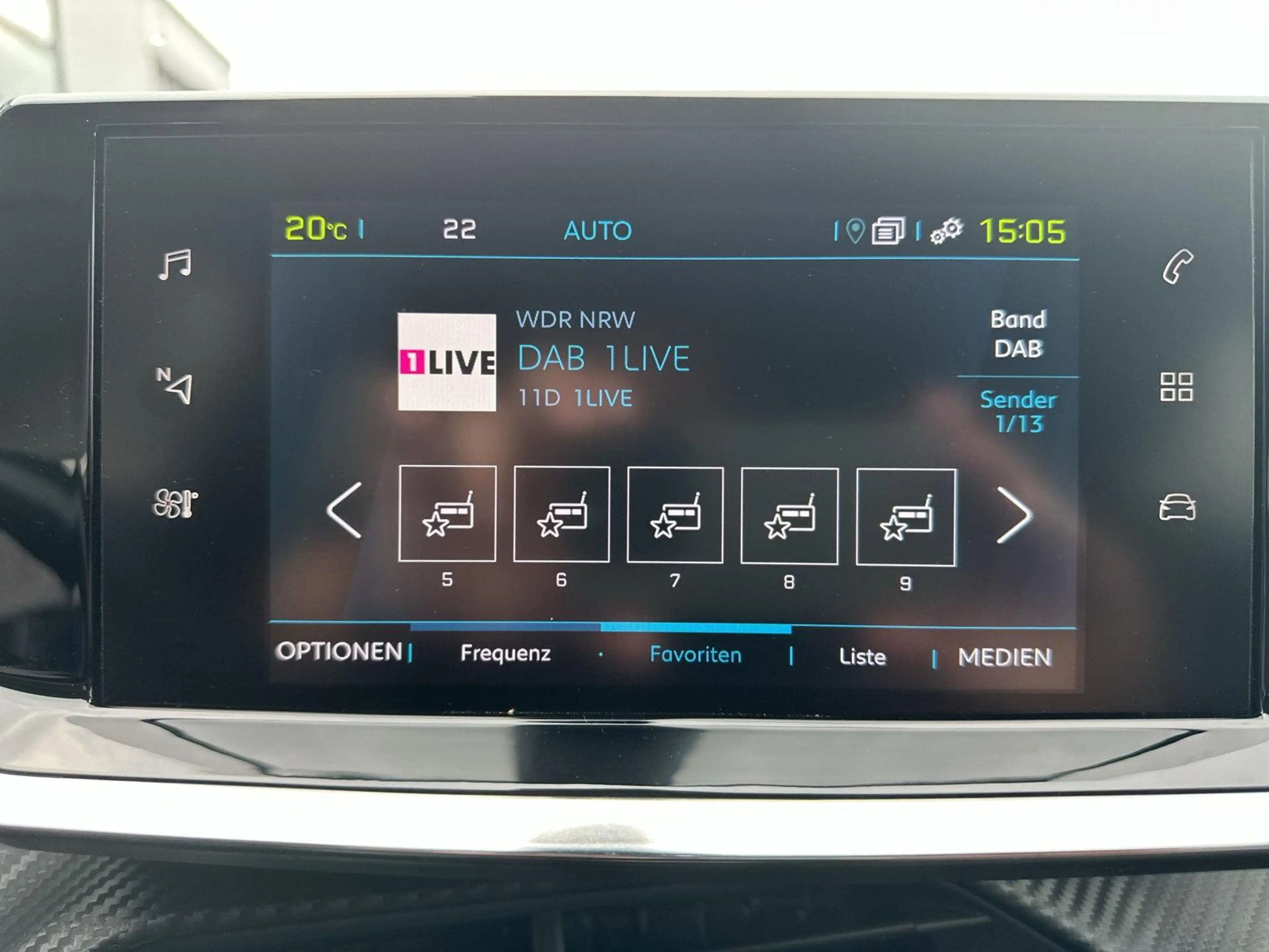 Peugeot e-2008 Allure — photo 19