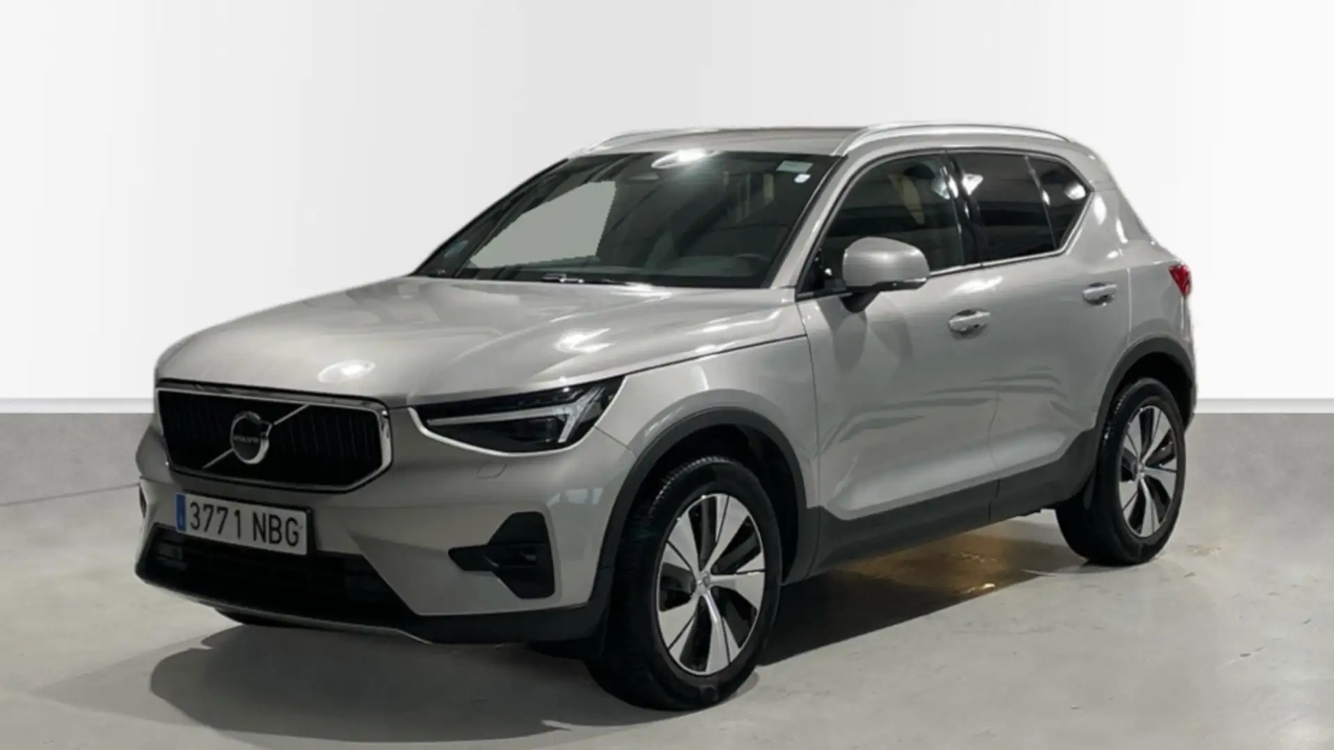 Volvo XC40 2.0 B3 CORE AUTO 5P - 1