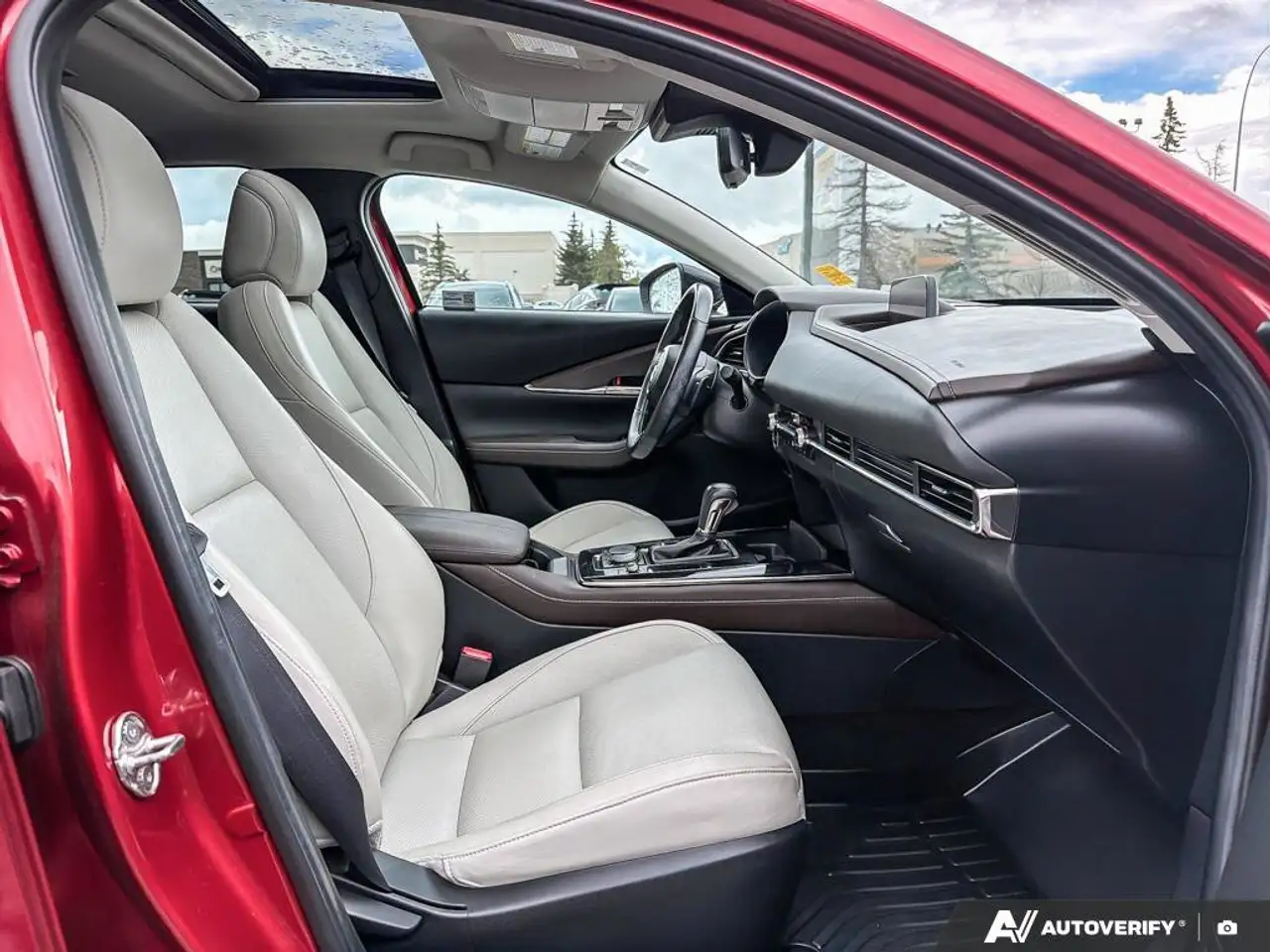 Mazda CX-30 photo Mazda CX-30